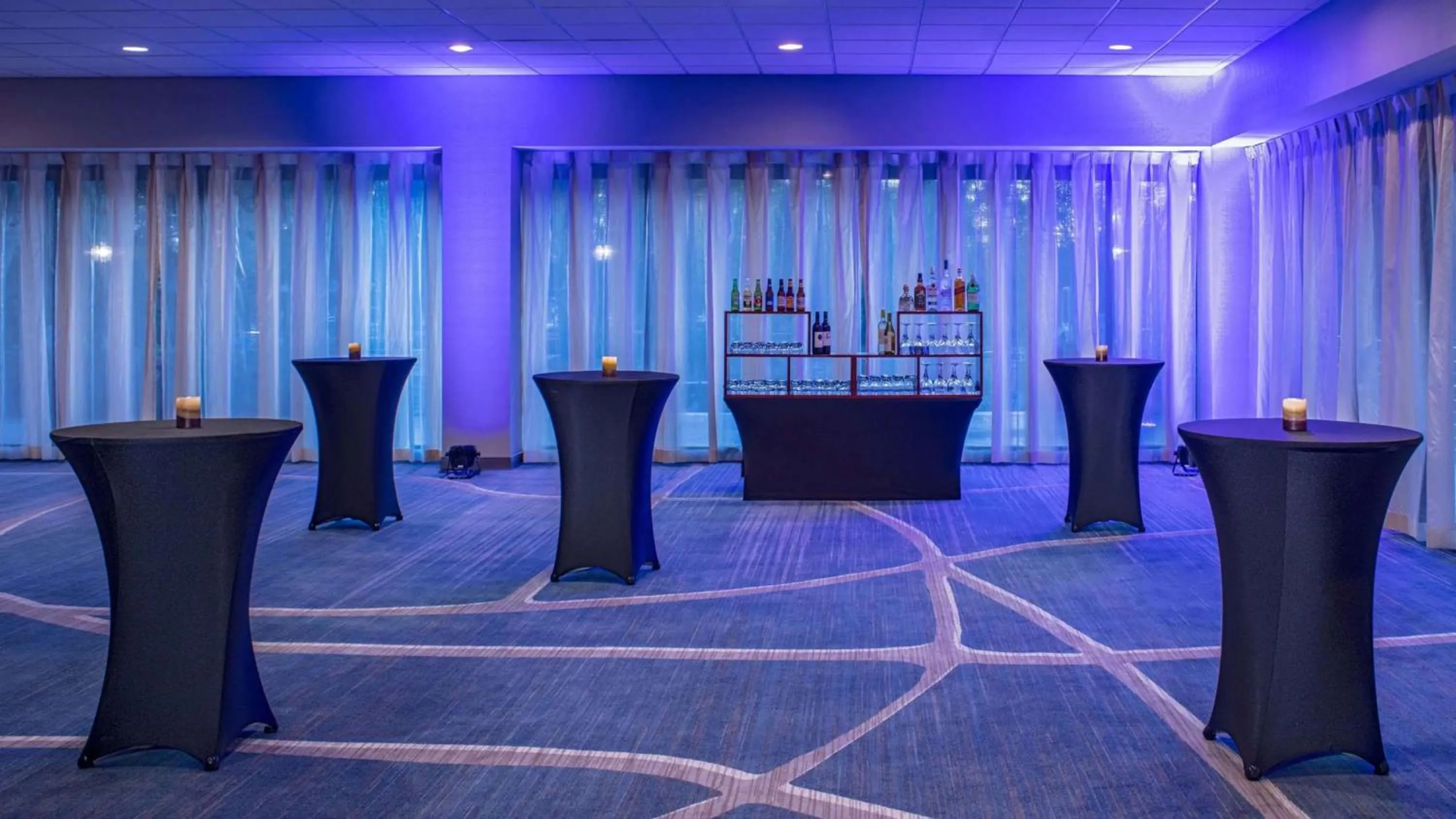 Meeting/conference room in Sonesta Hotel Houston IAH Airport