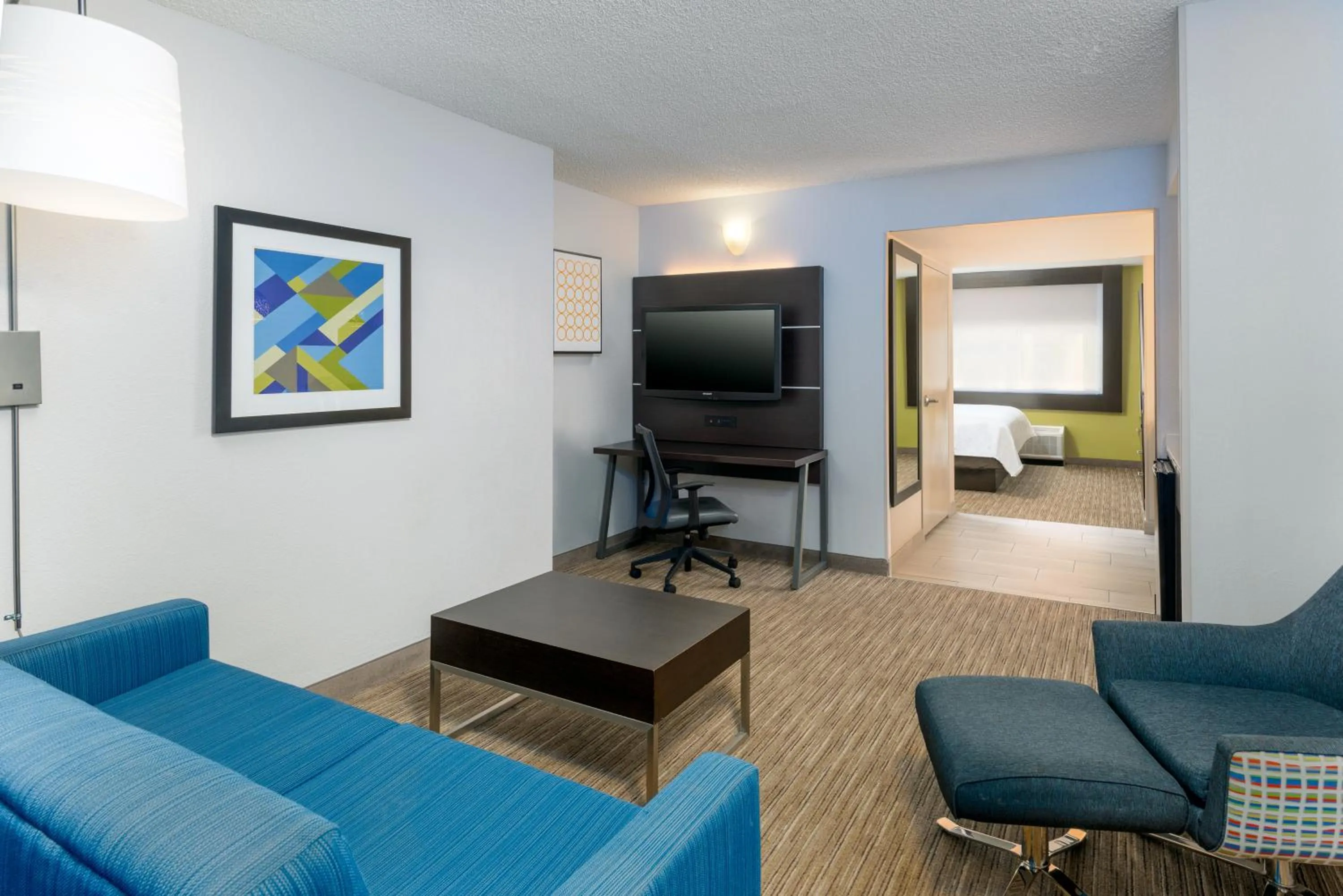 TV and multimedia in Holiday Inn Express Miami Airport Doral Area by IHG
