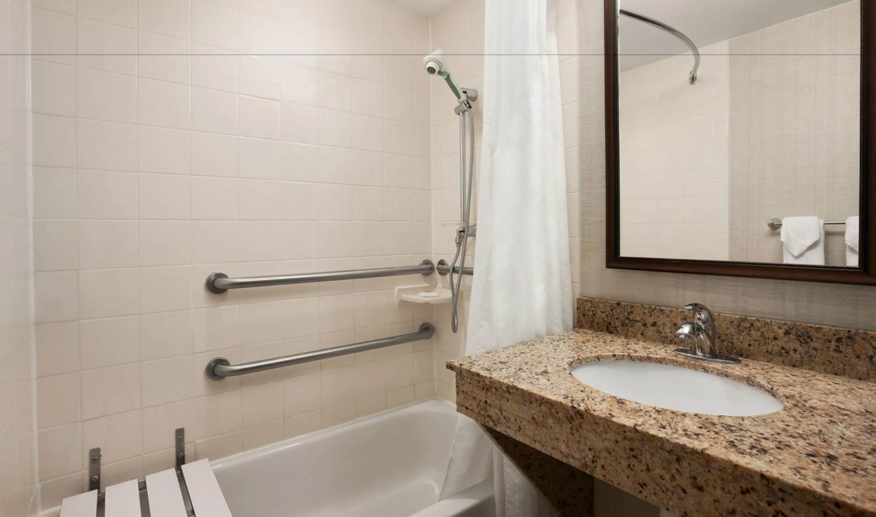 Bathroom in Wyndham Boston Beacon Hill