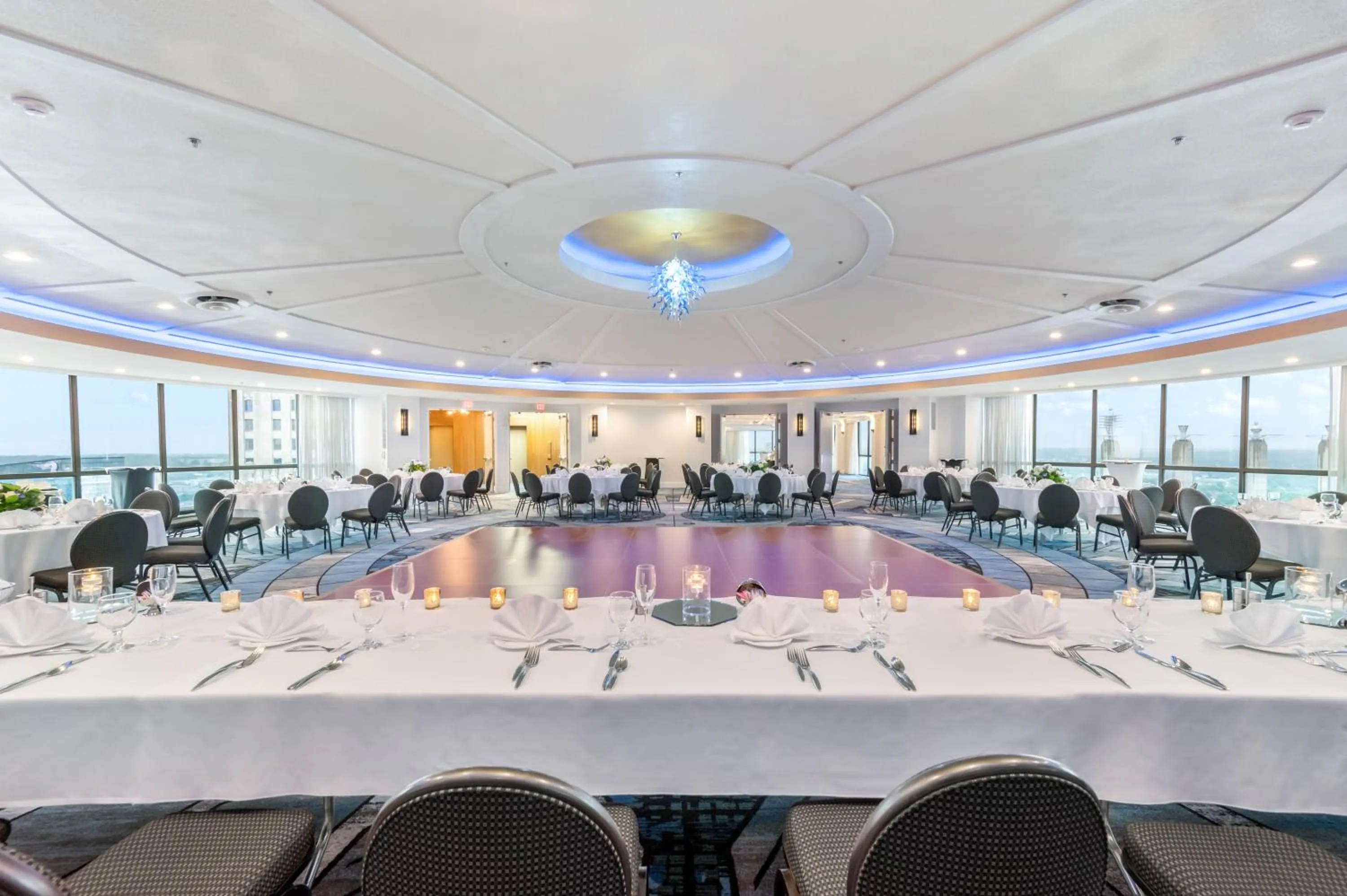 wedding in Crowne Plaza Kansas City Downtown by IHG