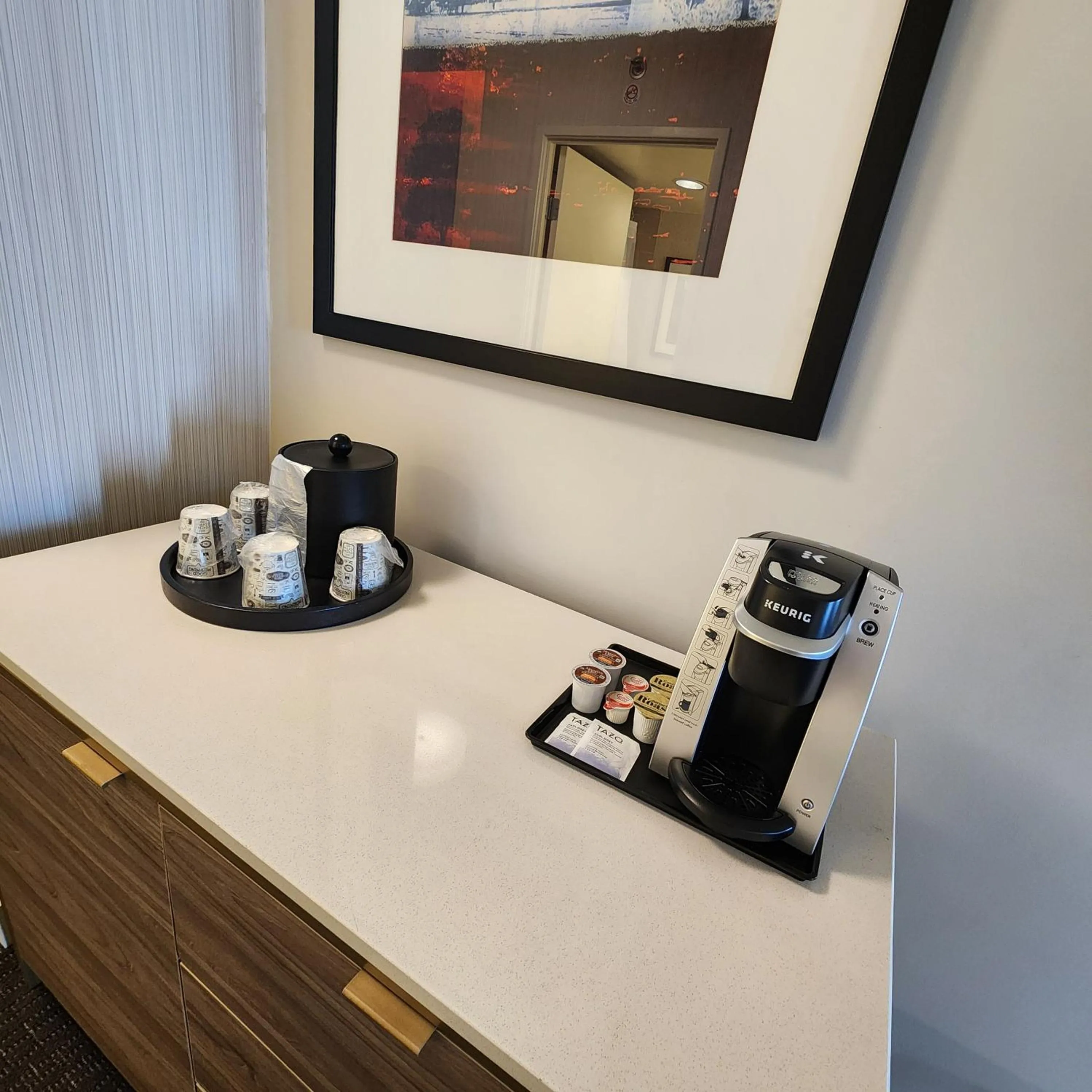 Coffee/tea facilities in Crowne Plaza Kansas City Downtown by IHG