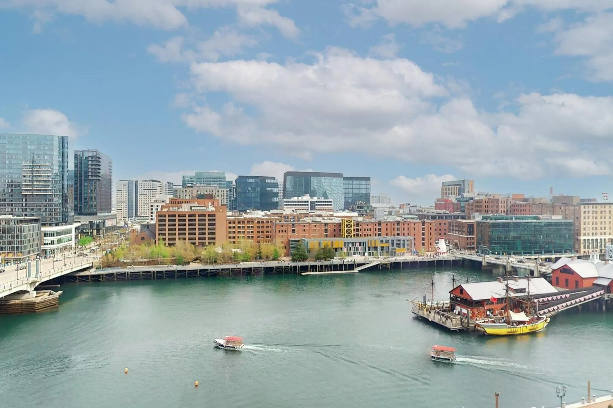 Photo of the whole room in InterContinental Boston by IHG