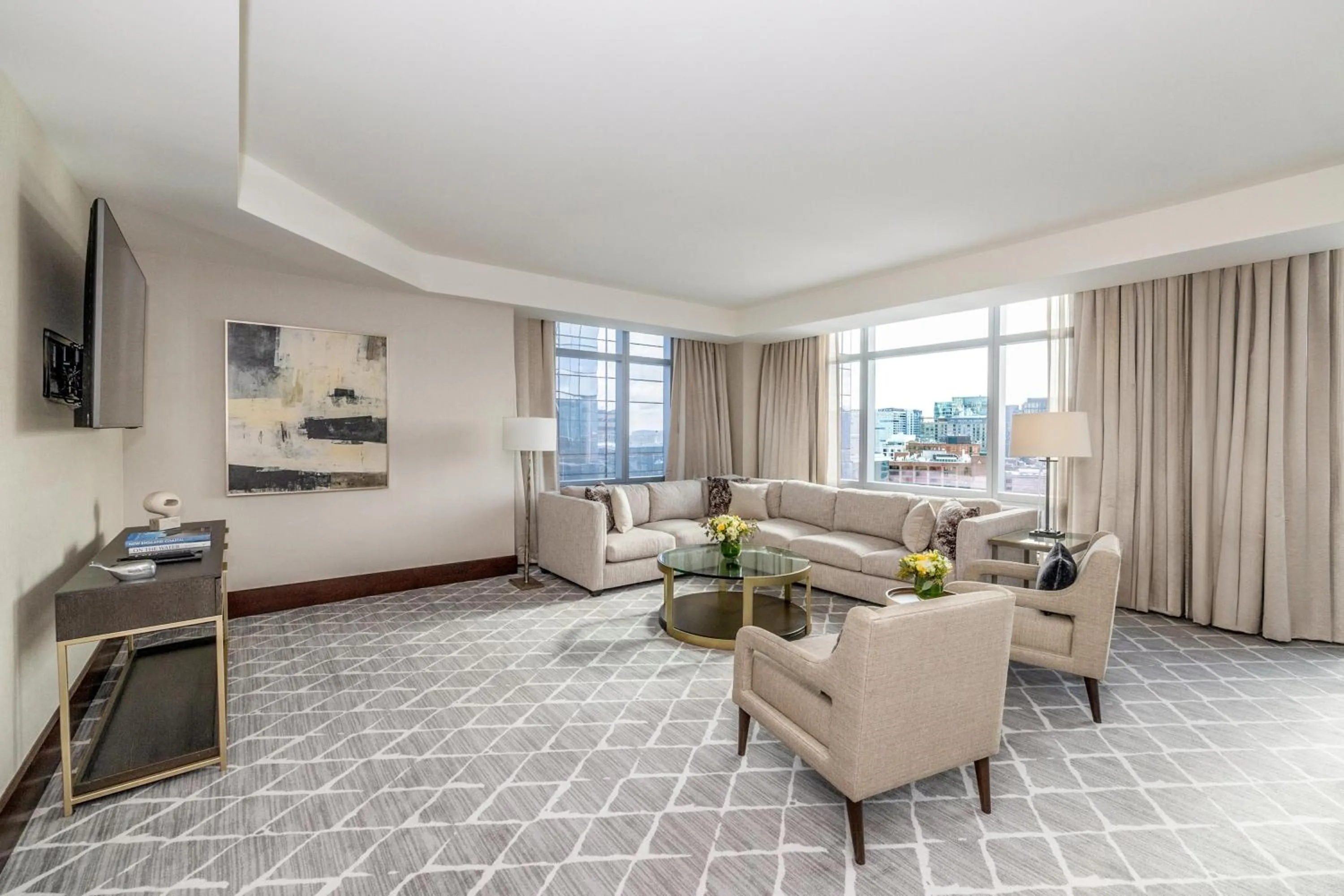 Photo of the whole room in InterContinental Boston by IHG