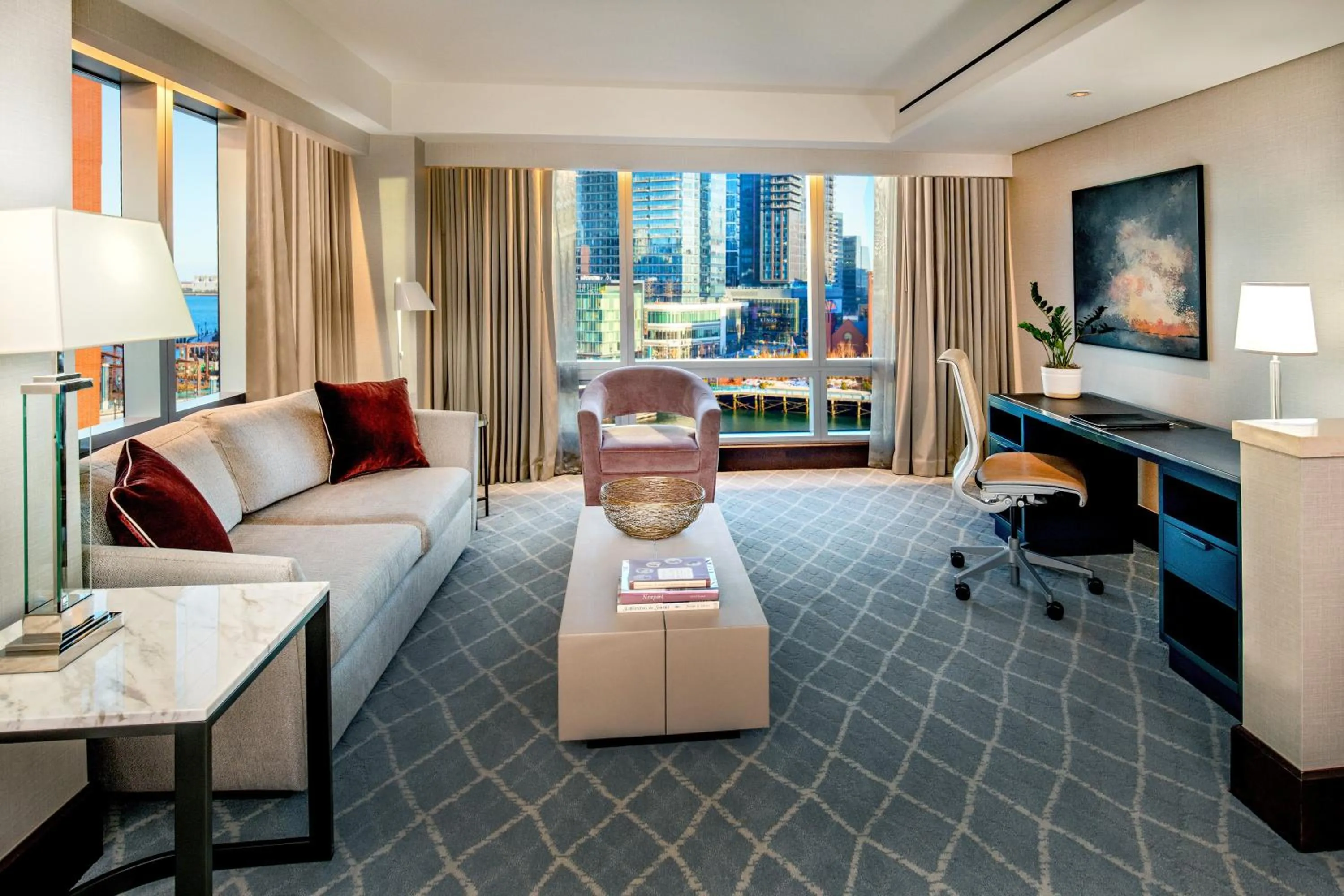 Photo of the whole room in InterContinental Boston by IHG