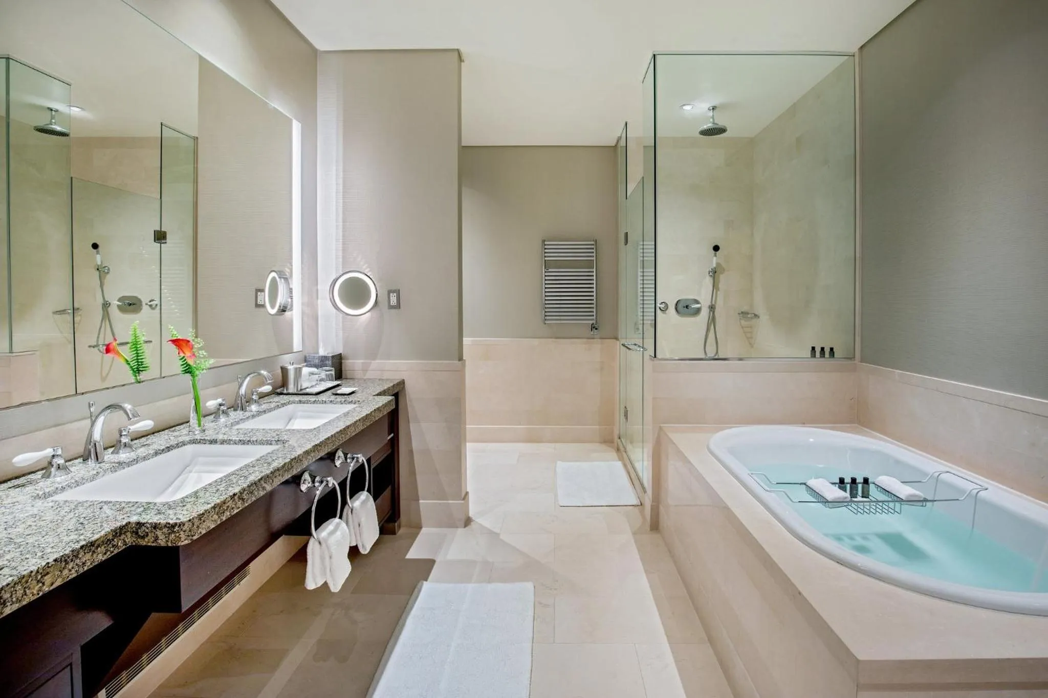 Photo of the whole room in InterContinental Boston by IHG