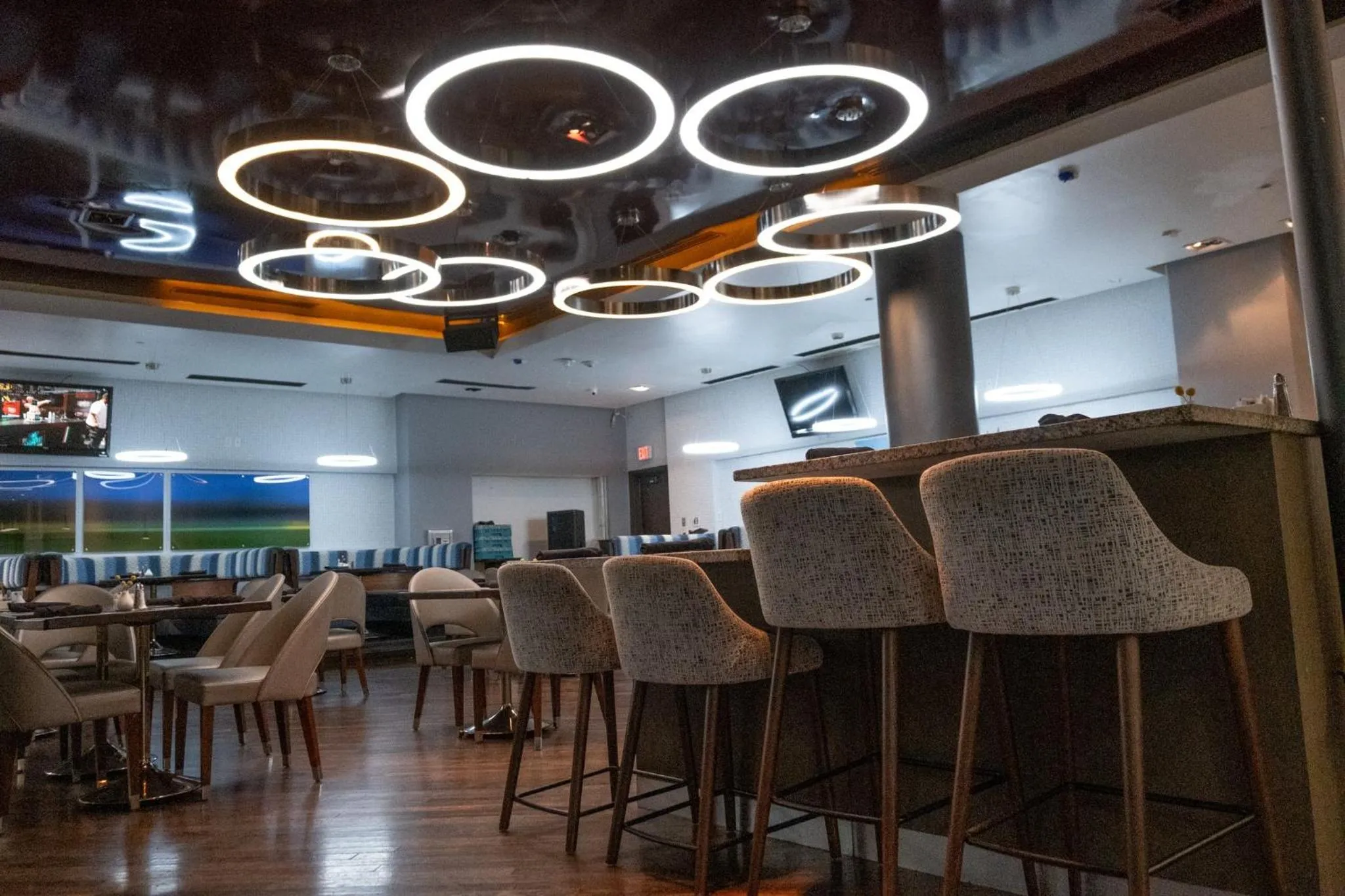 Restaurant/places to eat in Crowne Plaza Dallas Downtown by IHG