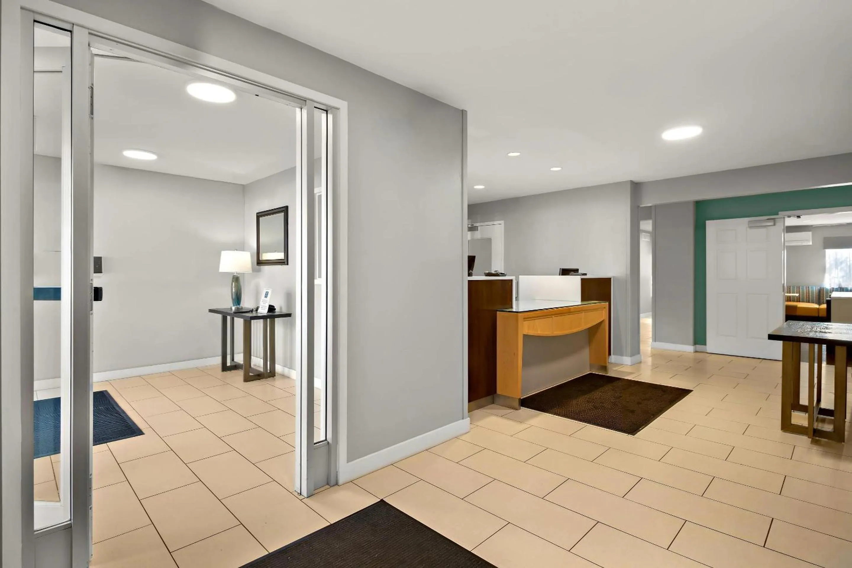 Lobby or reception in MainStay Suites Salt Lake City Fort Union