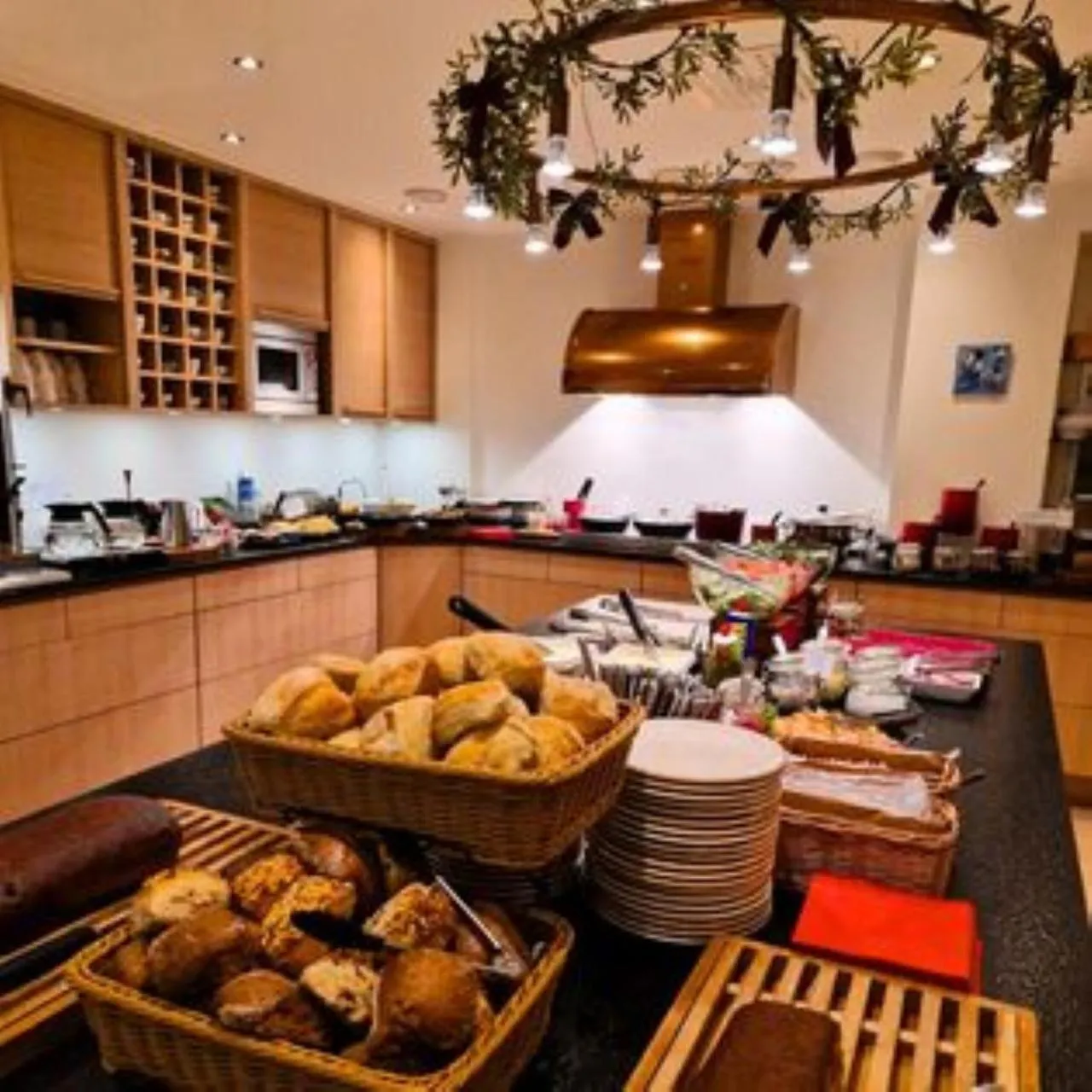 Buffet breakfast in Hotell Stadsparken