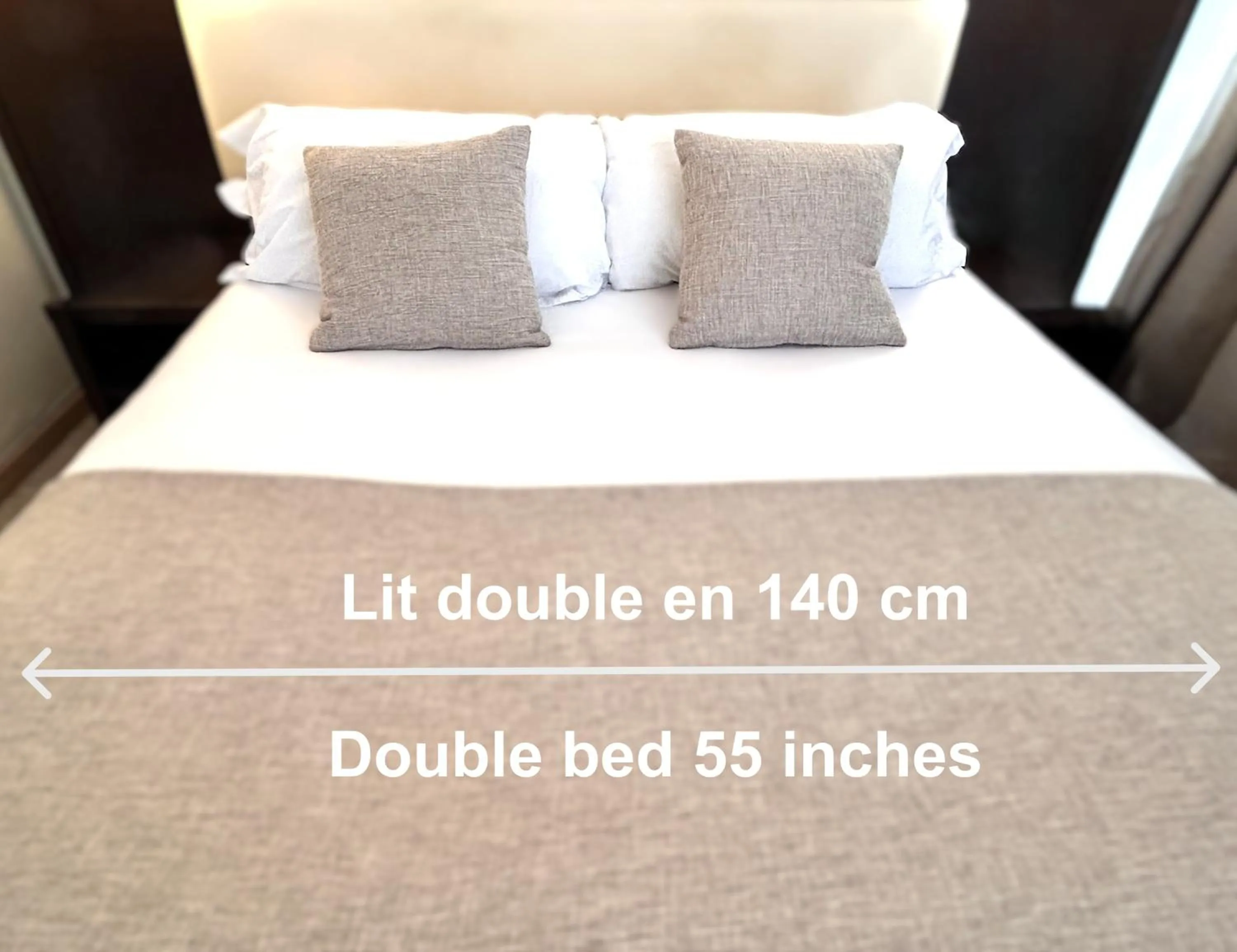 Bed in Hôtel La Pinède