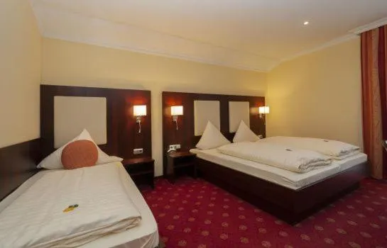 Bed in Hotel Grüne Tanne