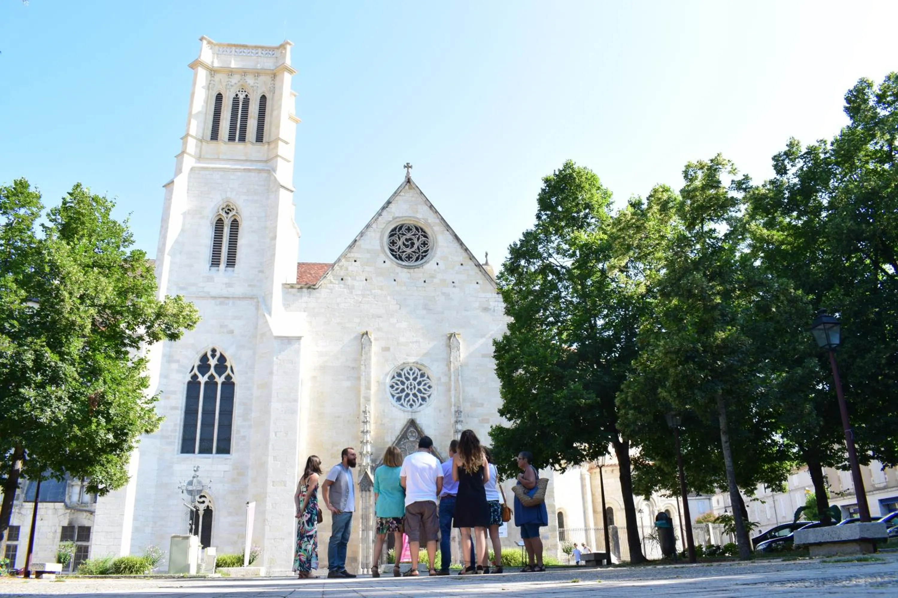 Property building in Hoteleco Sud Agen Autoroute