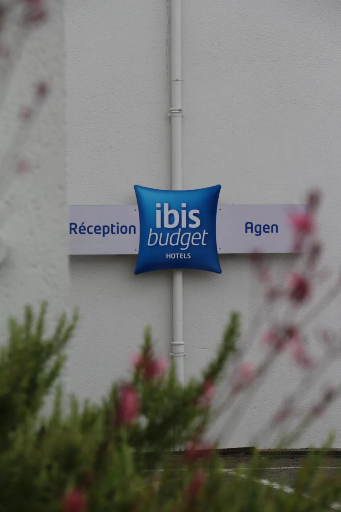 Property logo or sign in Ibis Budget Agen