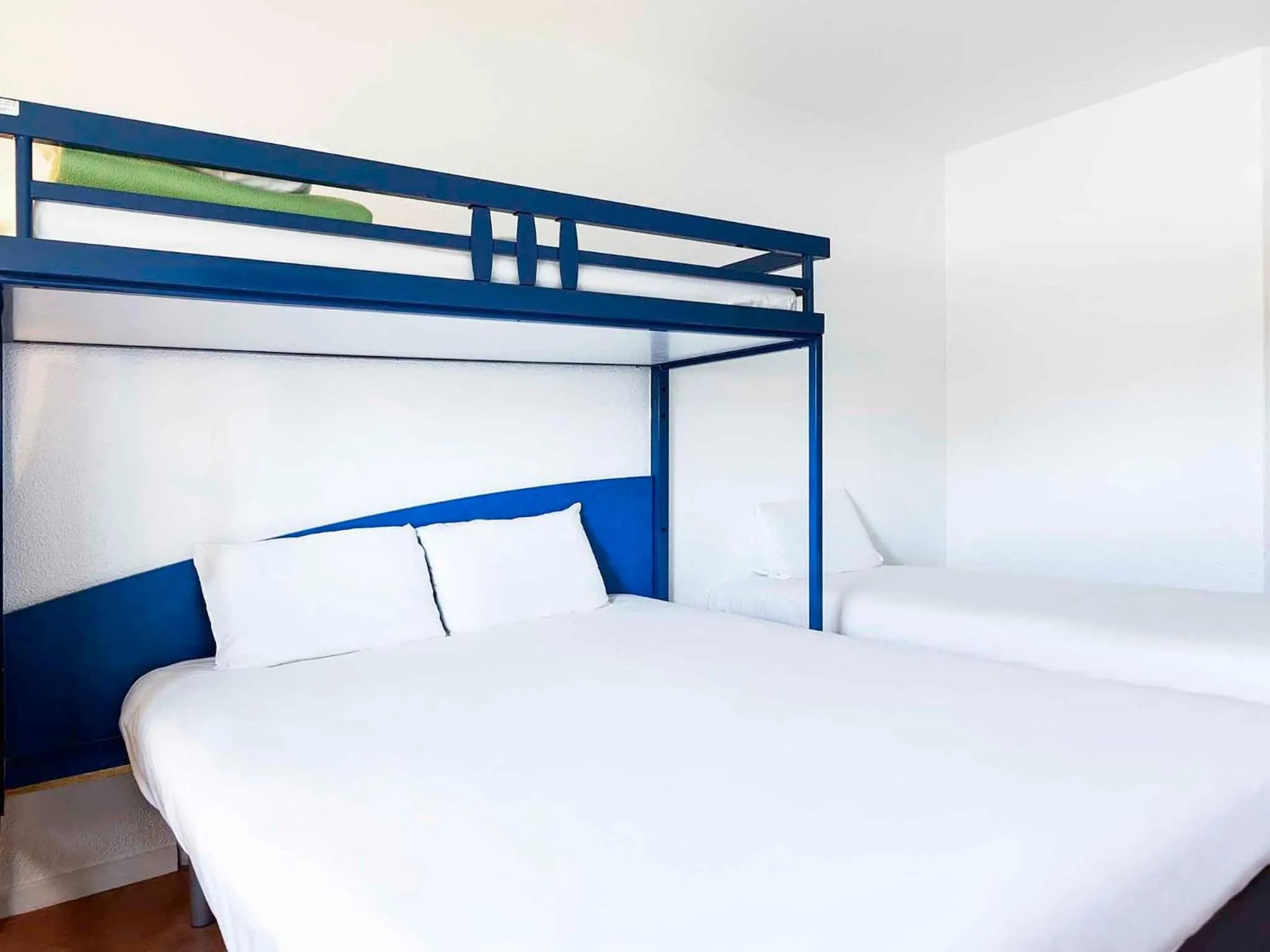 Bed in Ibis Budget Agen