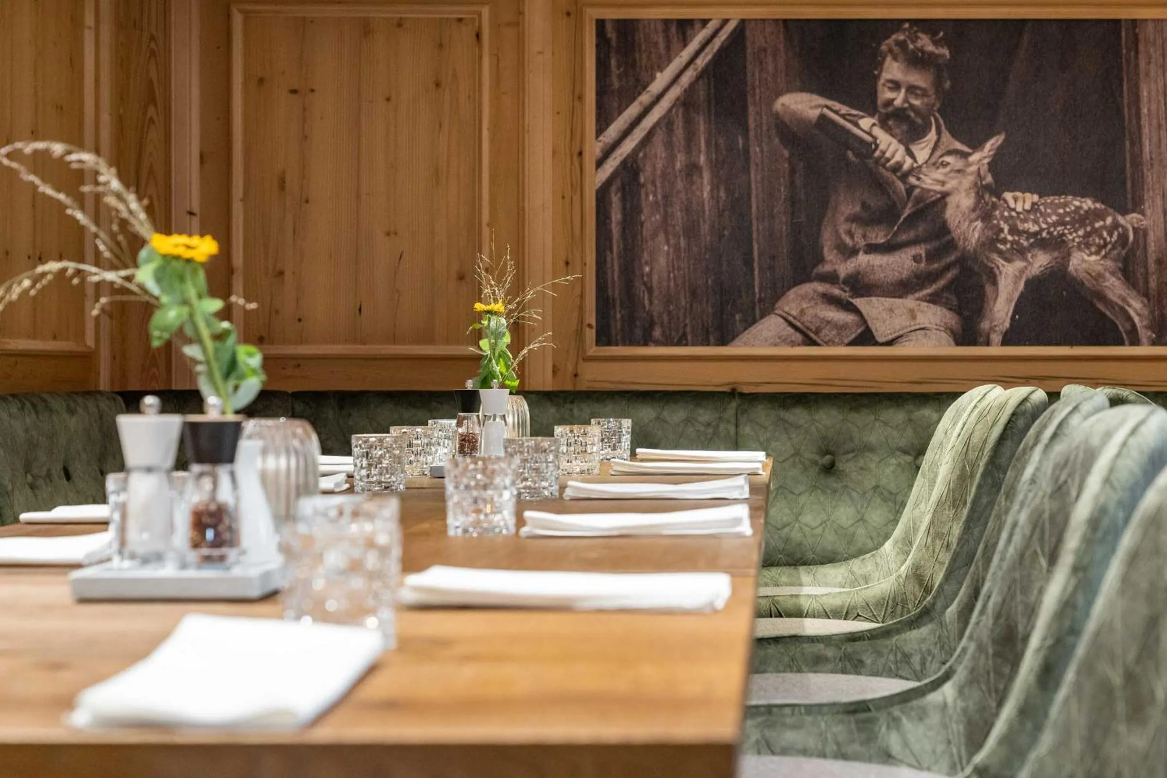 Restaurant/places to eat in Hotel Goldener Hirsch