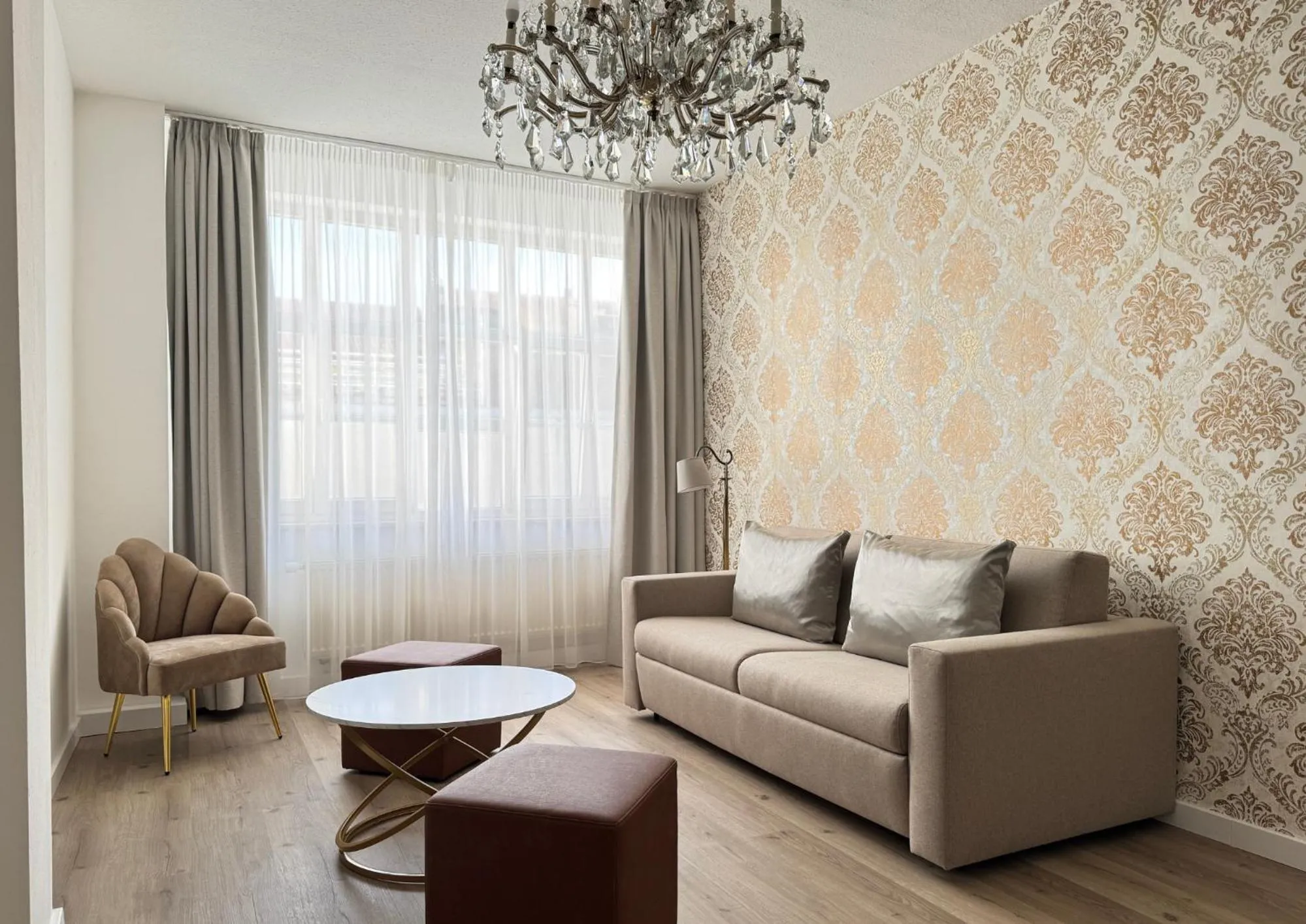 Photo of the whole room in Hotel Goldener Hirsch