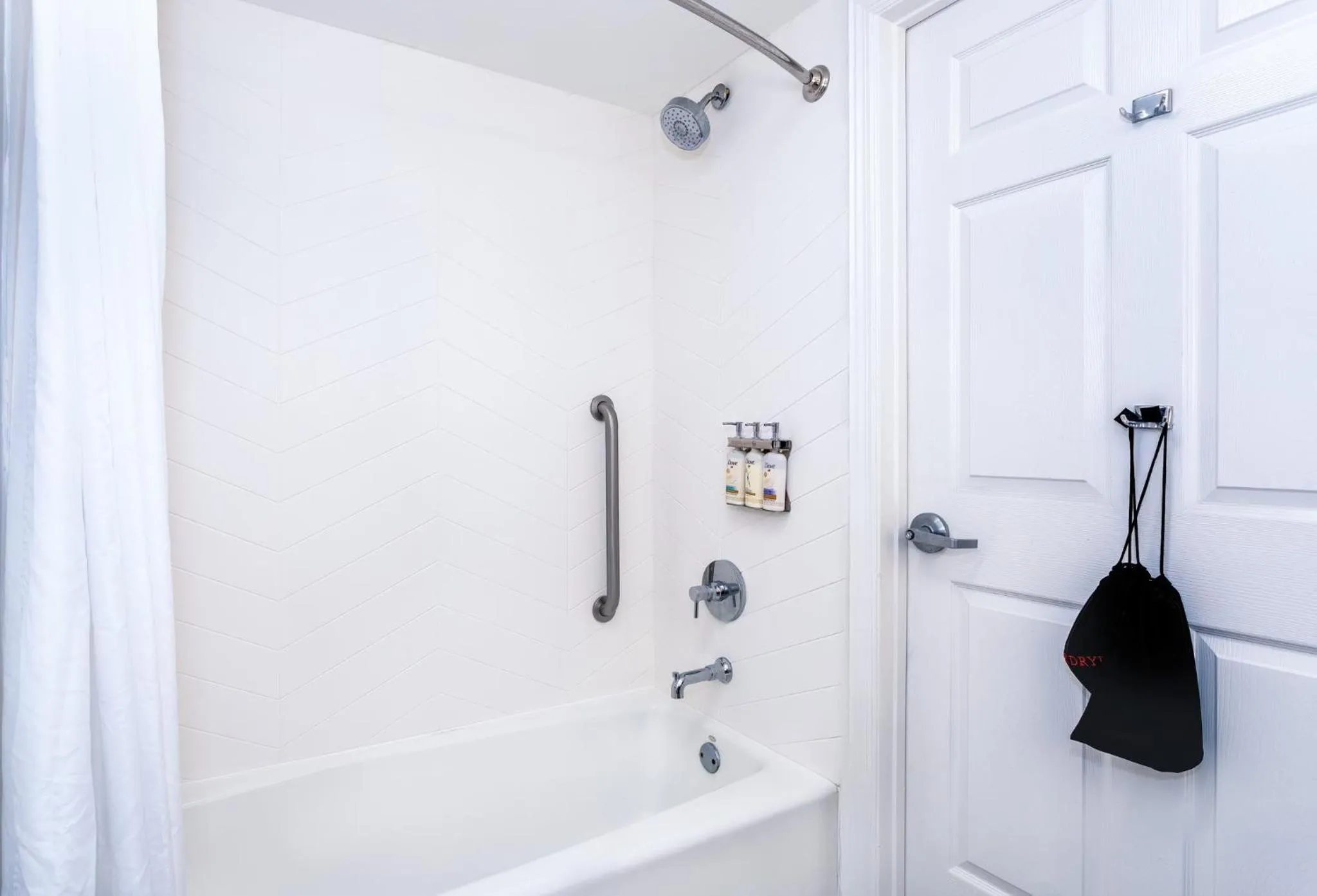 Photo of the whole room in Holiday Inn Hotel & Suites Daytona Beach On The Ocean by IHG