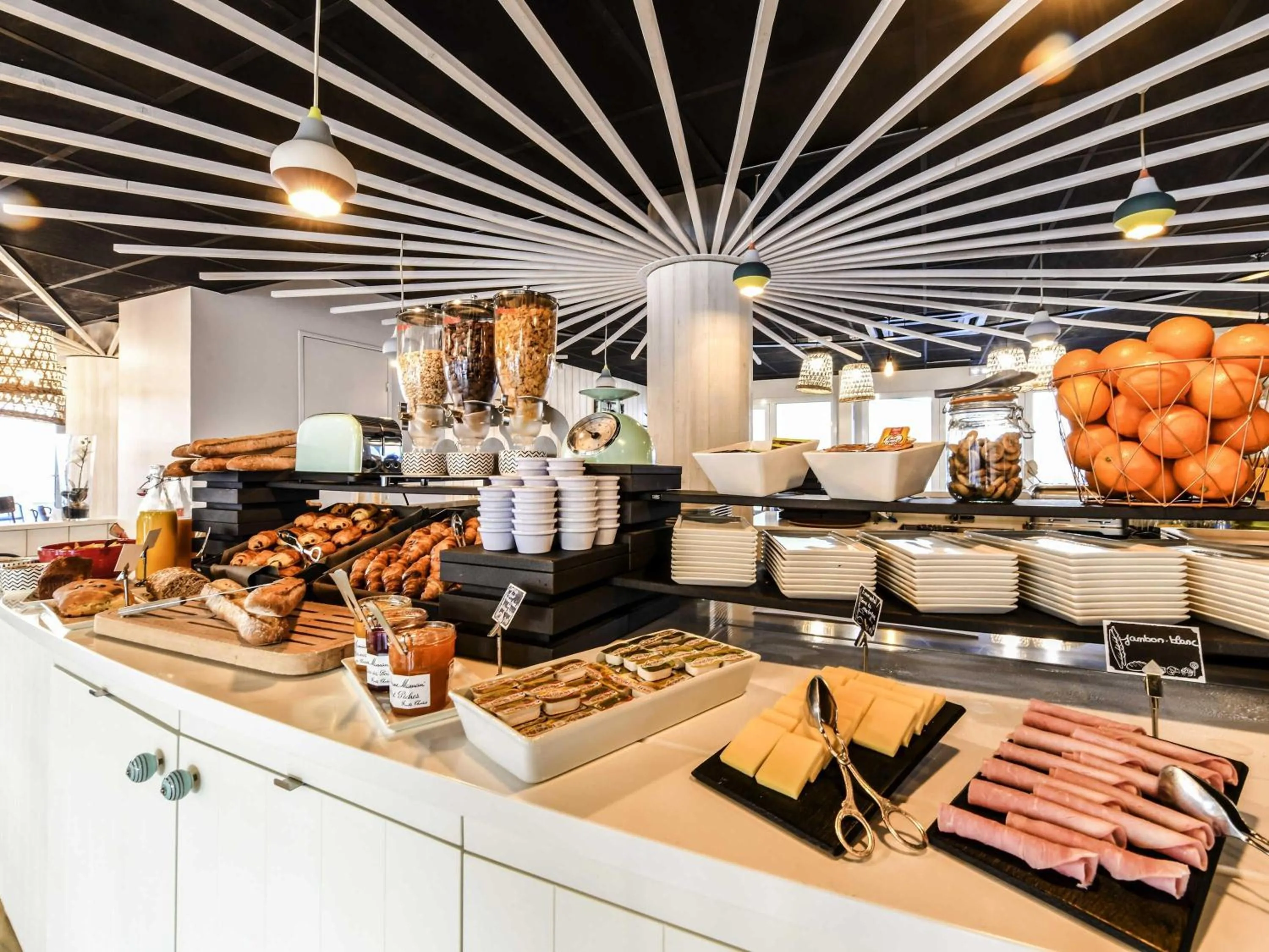 Breakfast in ibis styles La Rochelle Thalasso Chatelaillon