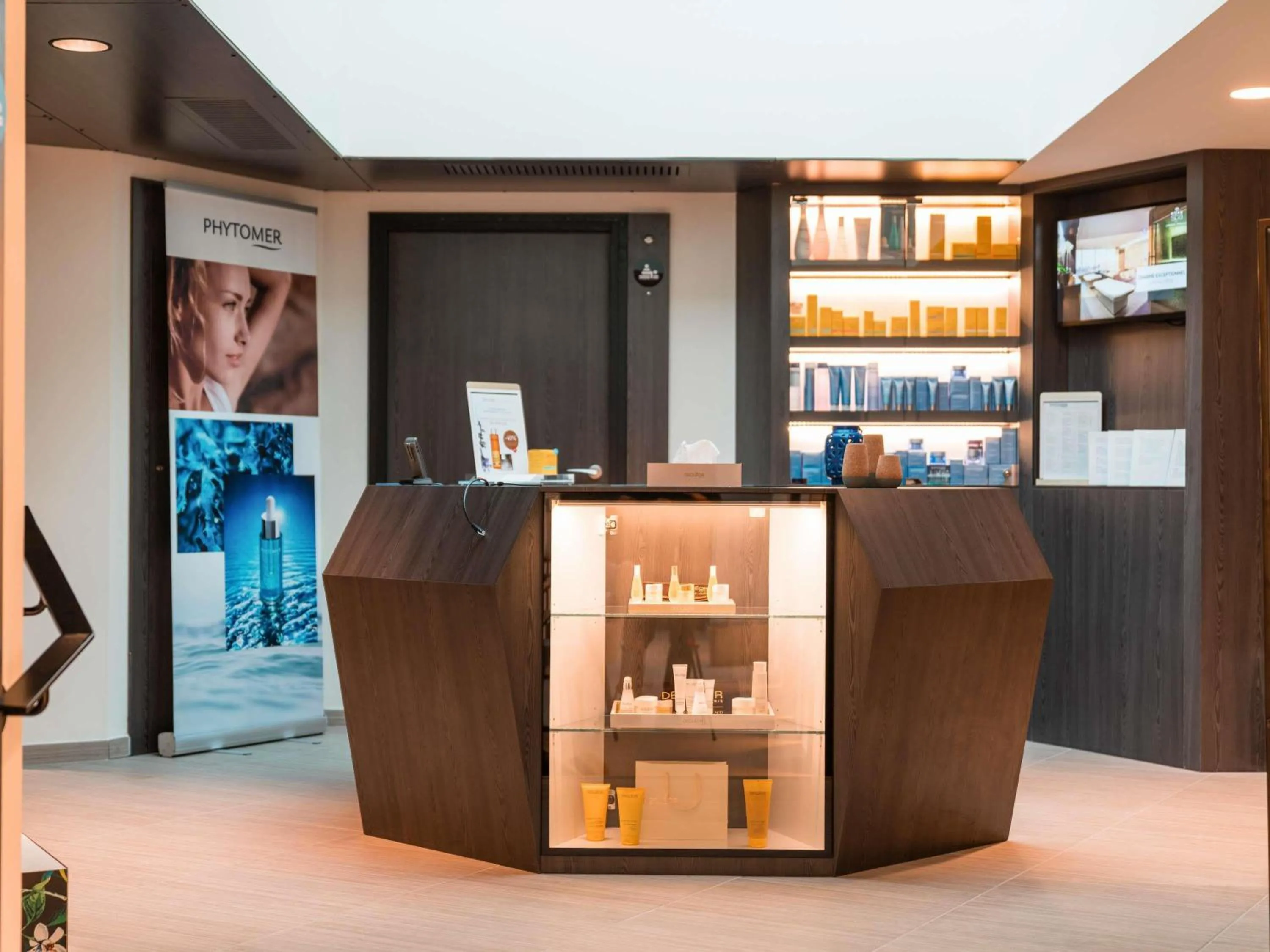 Spa and wellness centre/facilities in ibis styles La Rochelle Thalasso Chatelaillon