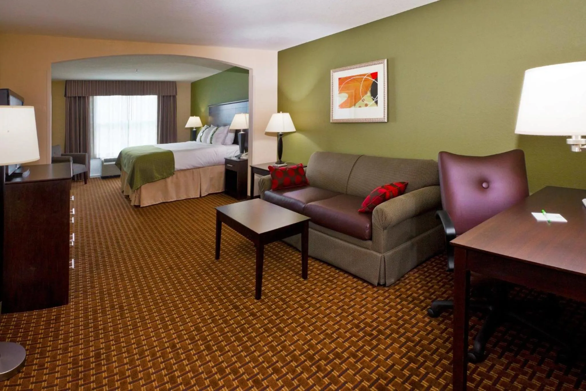 Photo of the whole room, Bed in Holiday Inn Daytona Beach LPGA