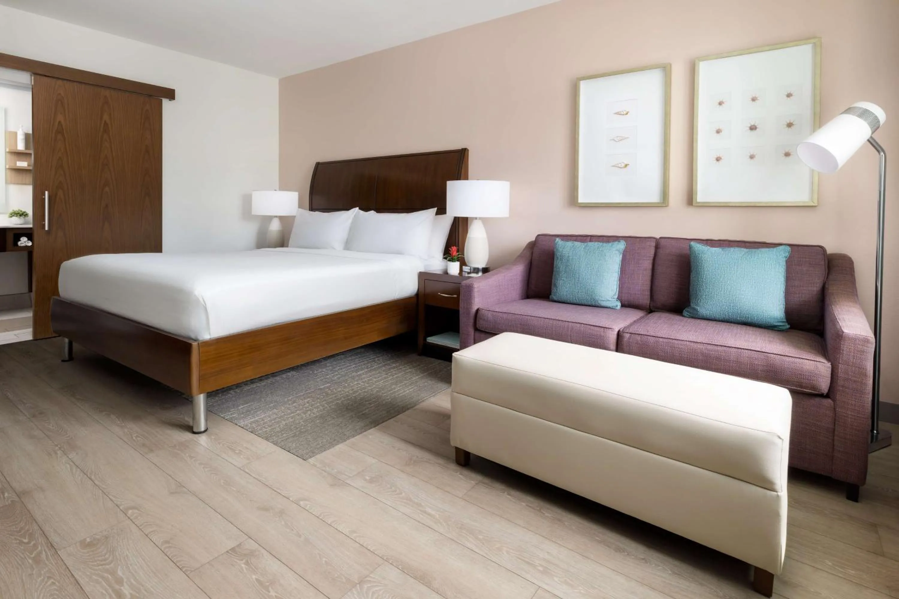 Bed in Hilton Garden Inn Key West / The Keys Collection