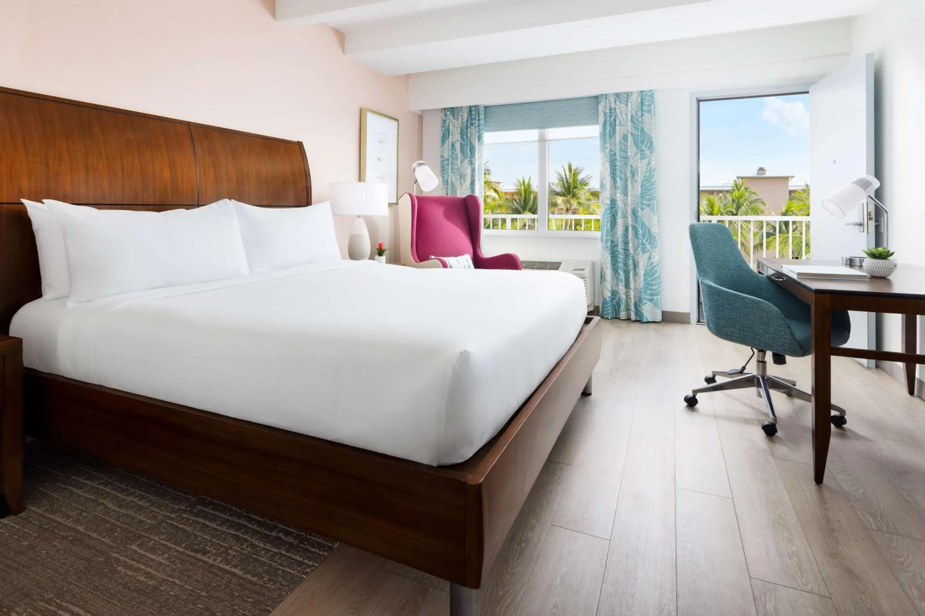 Bedroom, Bed in Hilton Garden Inn Key West / The Keys Collection