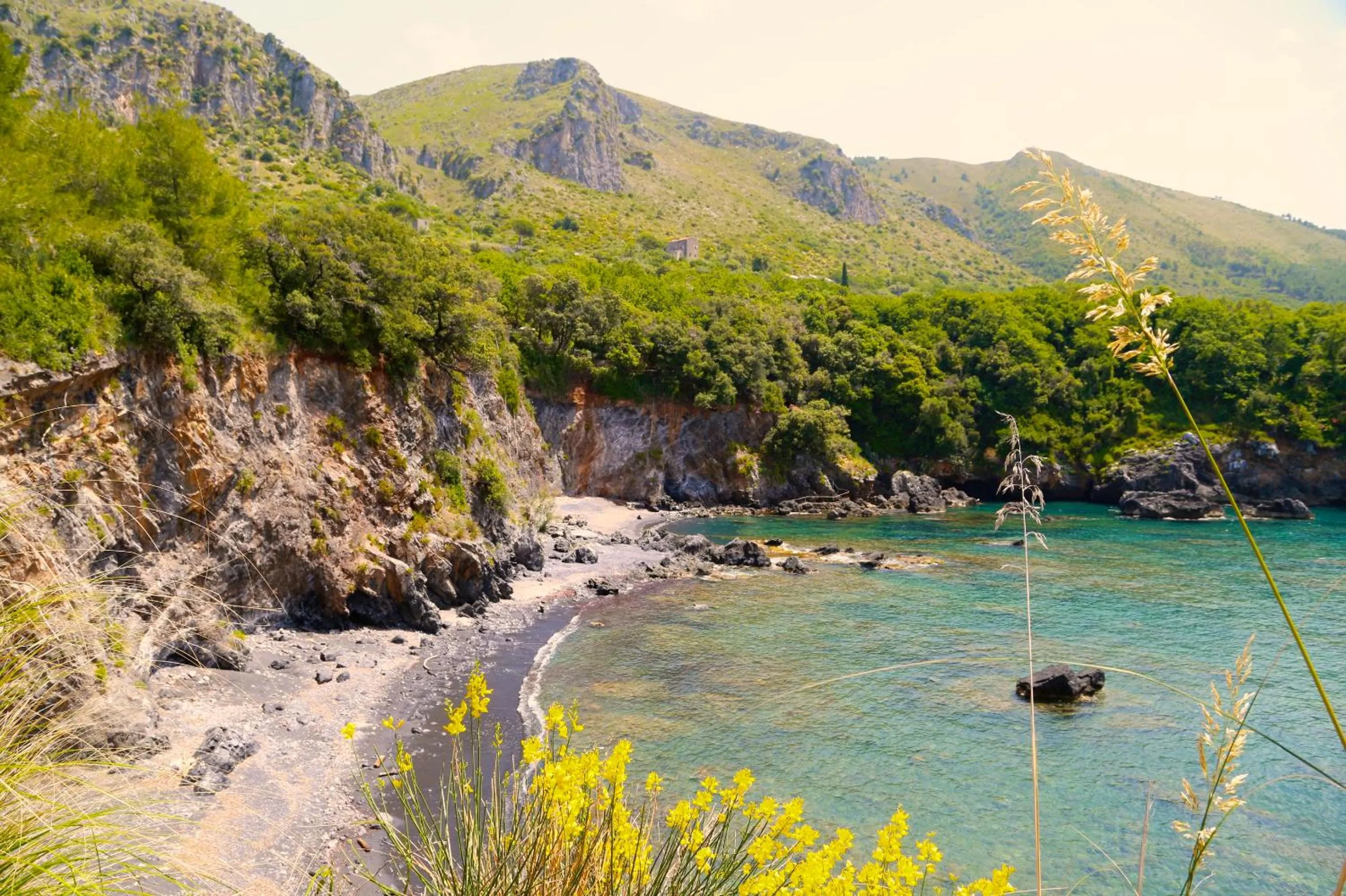 Beach in illicini stabilimento balneare e albergo