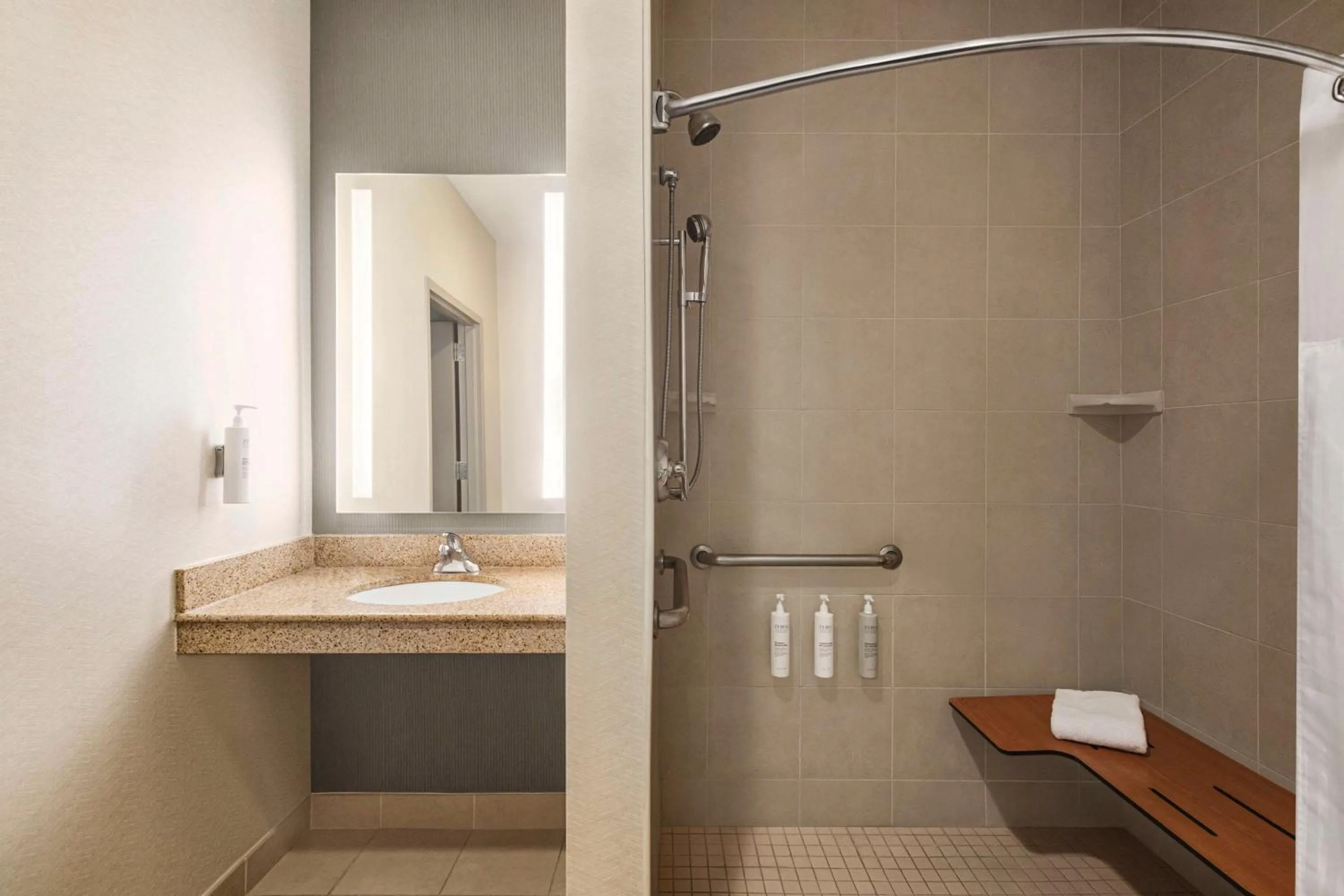 Bathroom in Hilton Garden Inn Palm Coast Town Center