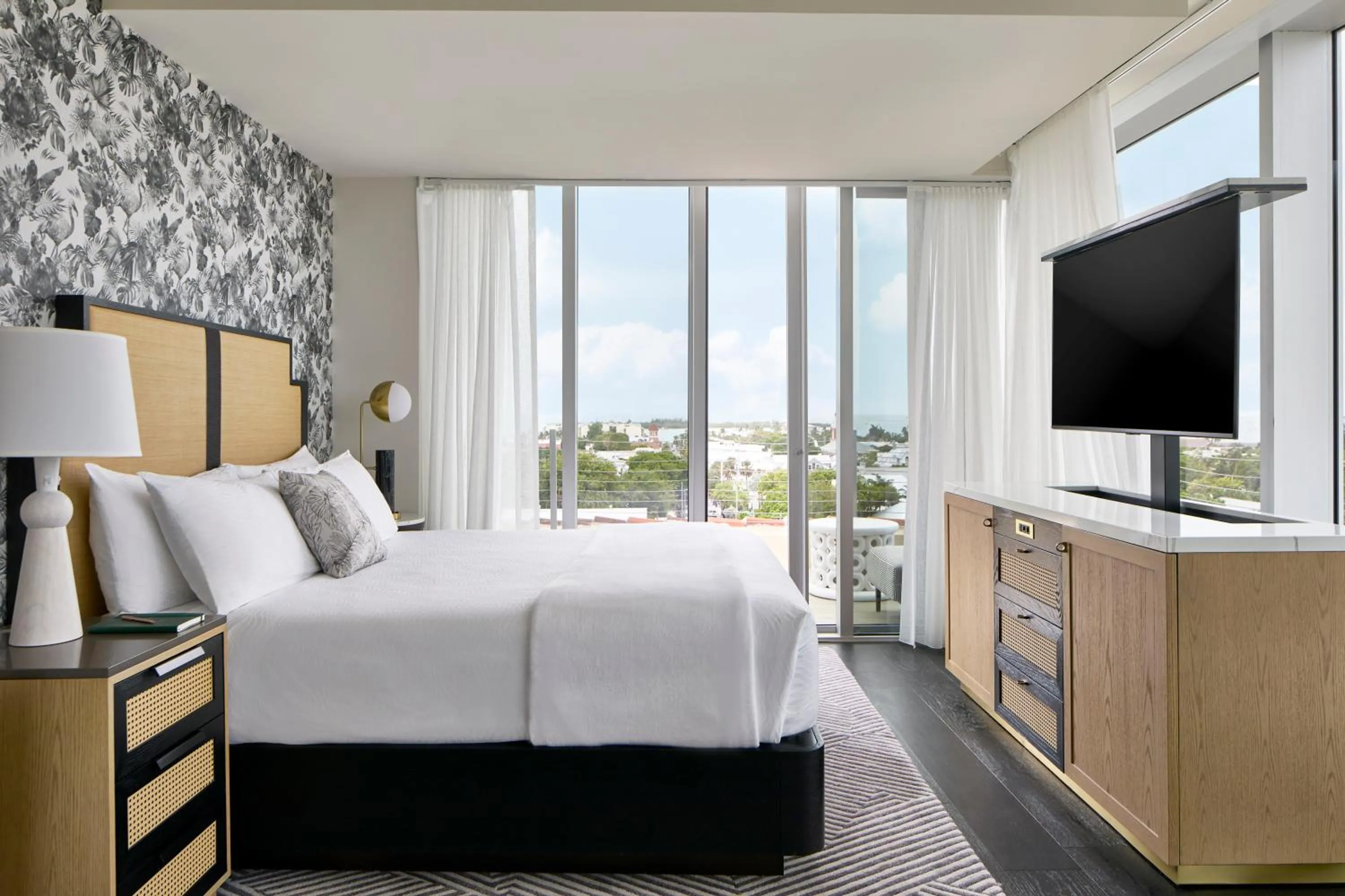 Bedroom, Bed in La Concha Key West, Autograph Collection