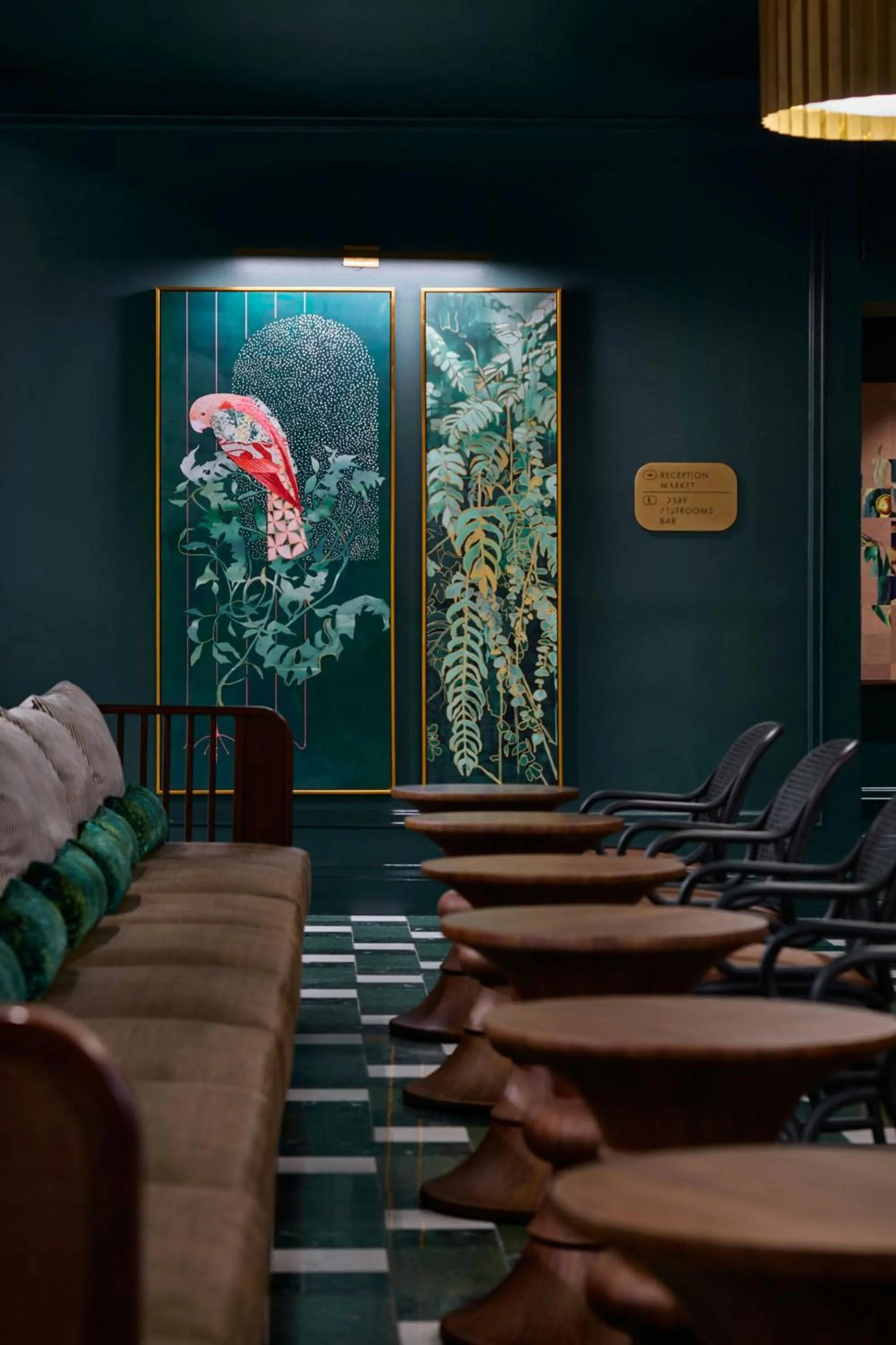 Restaurant/places to eat in La Concha Key West, Autograph Collection