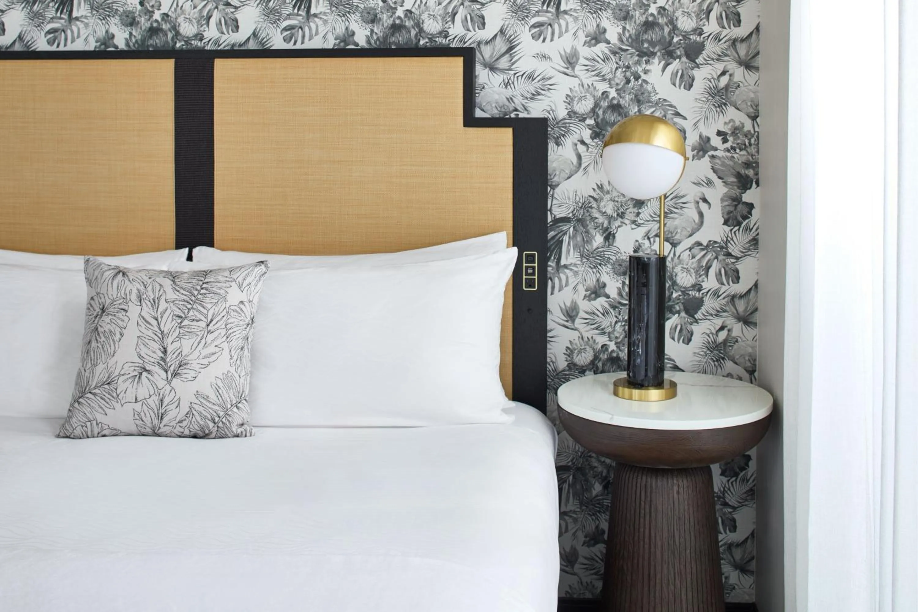 Photo of the whole room, Bed in La Concha Key West, Autograph Collection