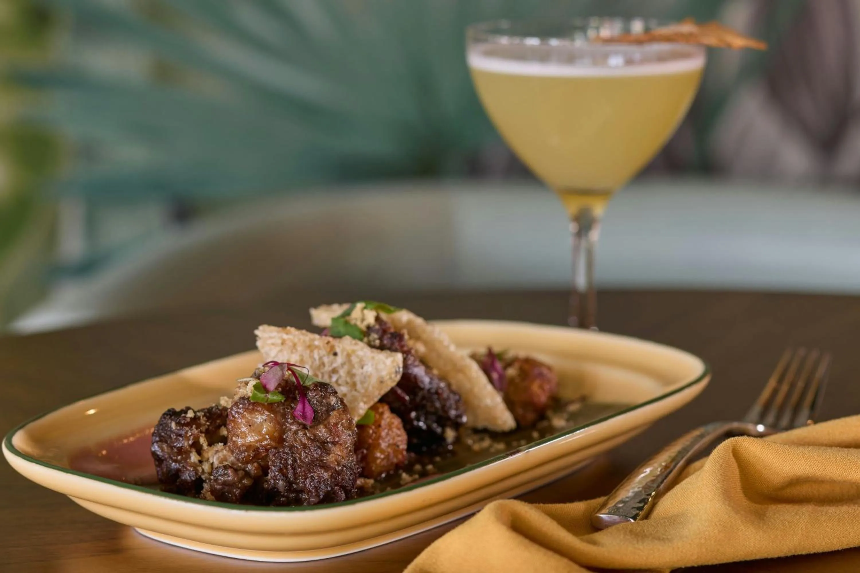 Lounge or bar in La Concha Key West, Autograph Collection