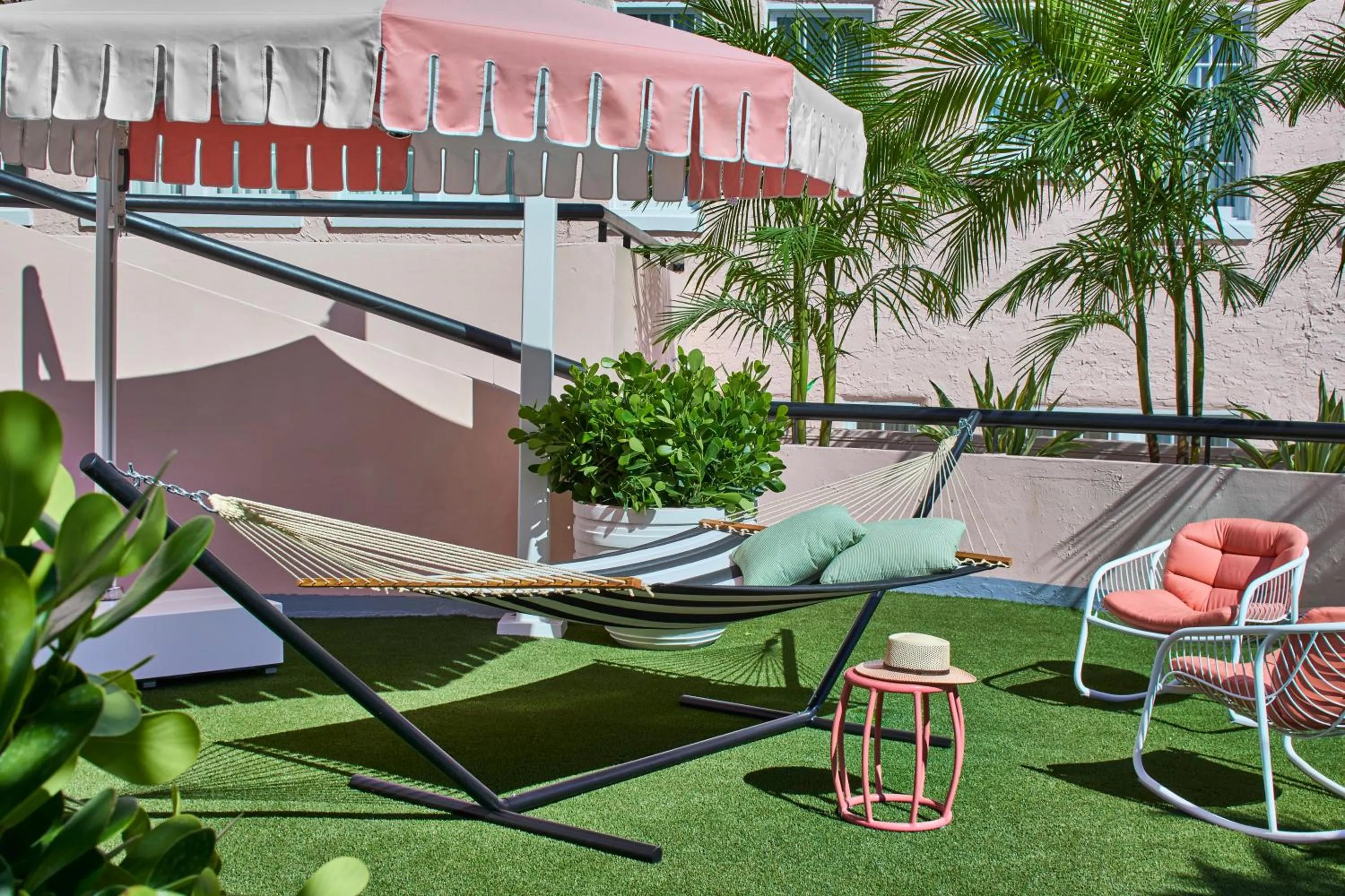 sunbed in La Concha Key West, Autograph Collection