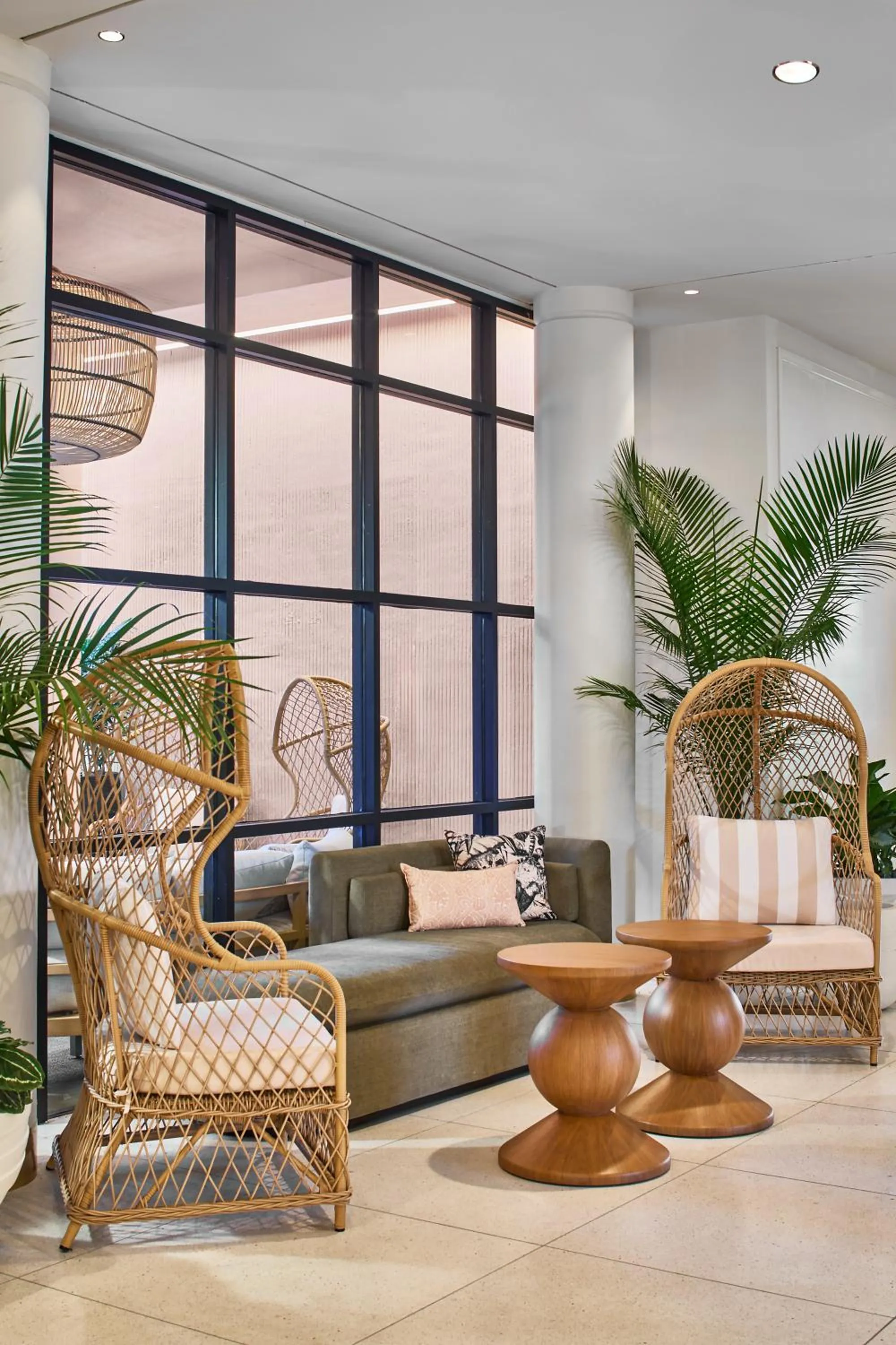 Restaurant/places to eat in La Concha Key West, Autograph Collection