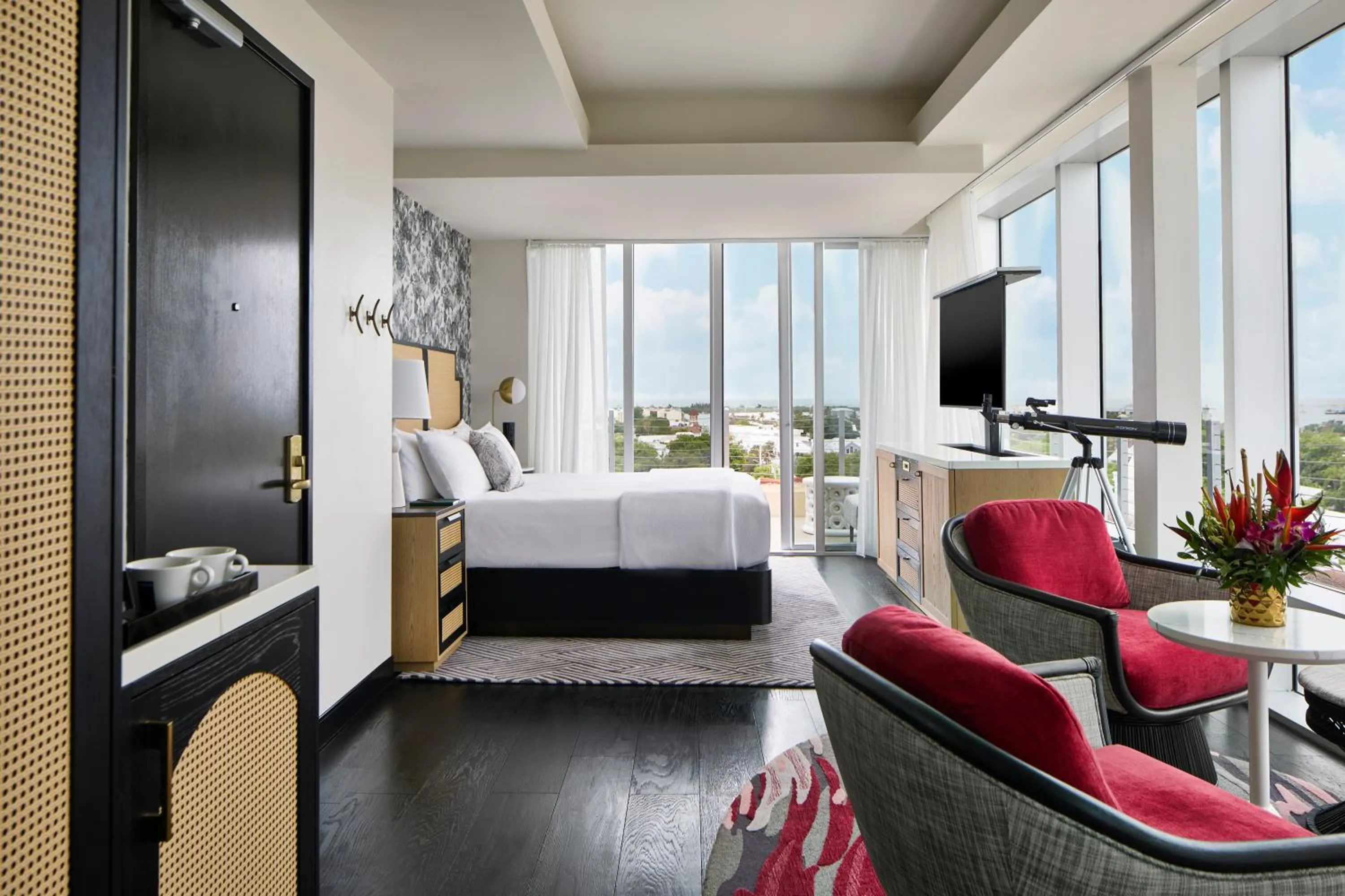 Bedroom, Bed in La Concha Key West, Autograph Collection