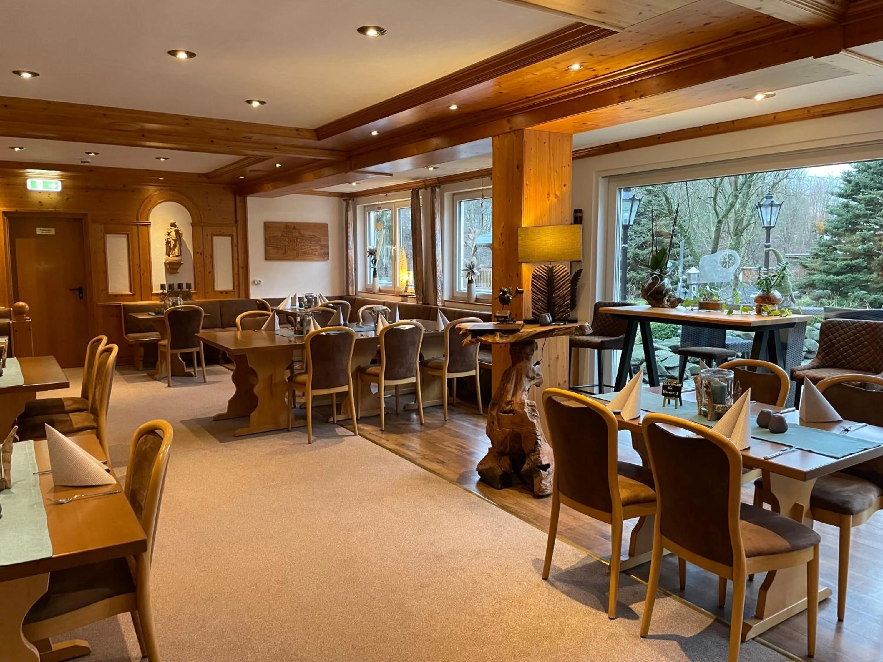 Restaurant/places to eat in Land-Hotel Mühlengrund