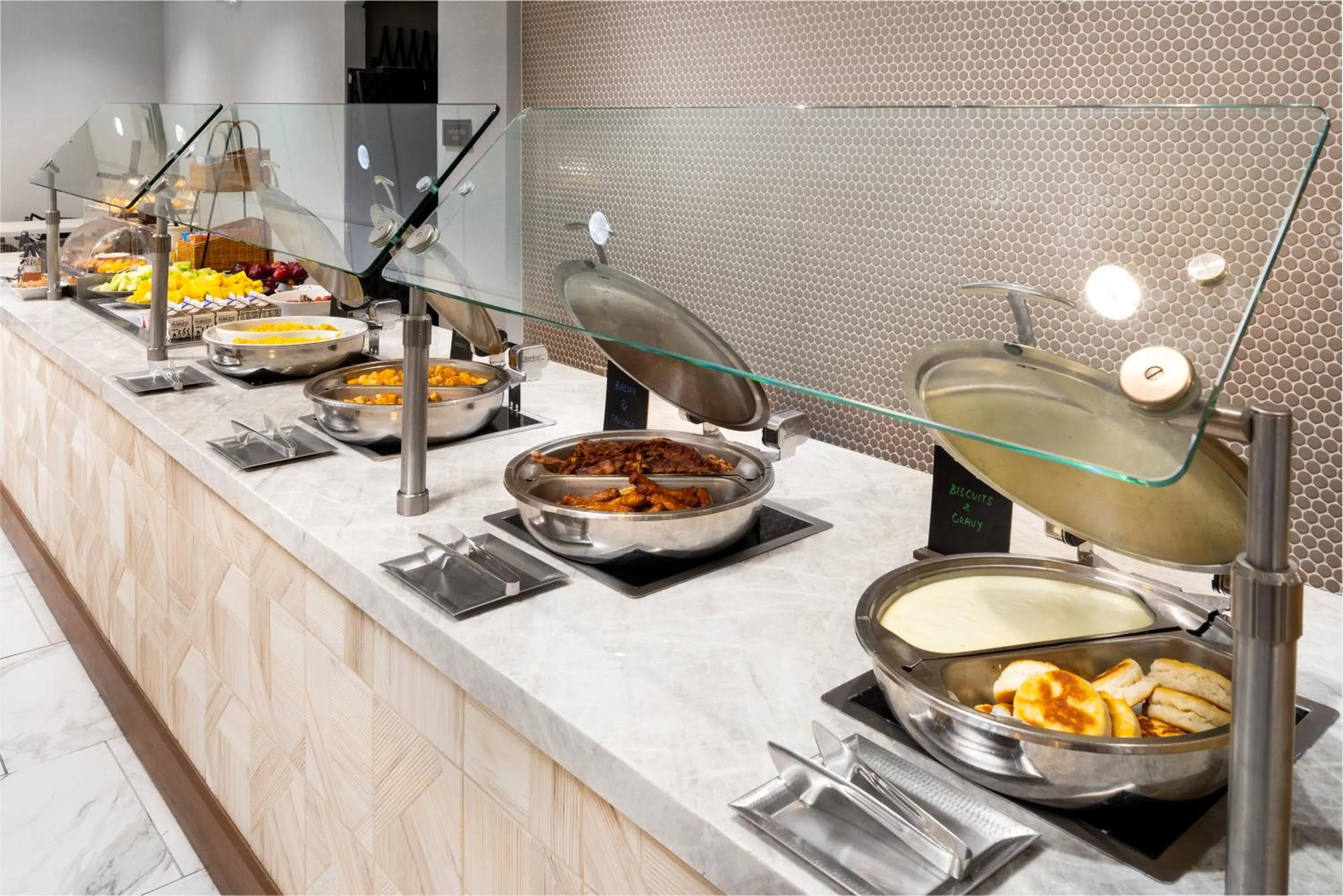 Restaurant/places to eat in DoubleTree by Hilton Houston Medical Center Hotel & Suites