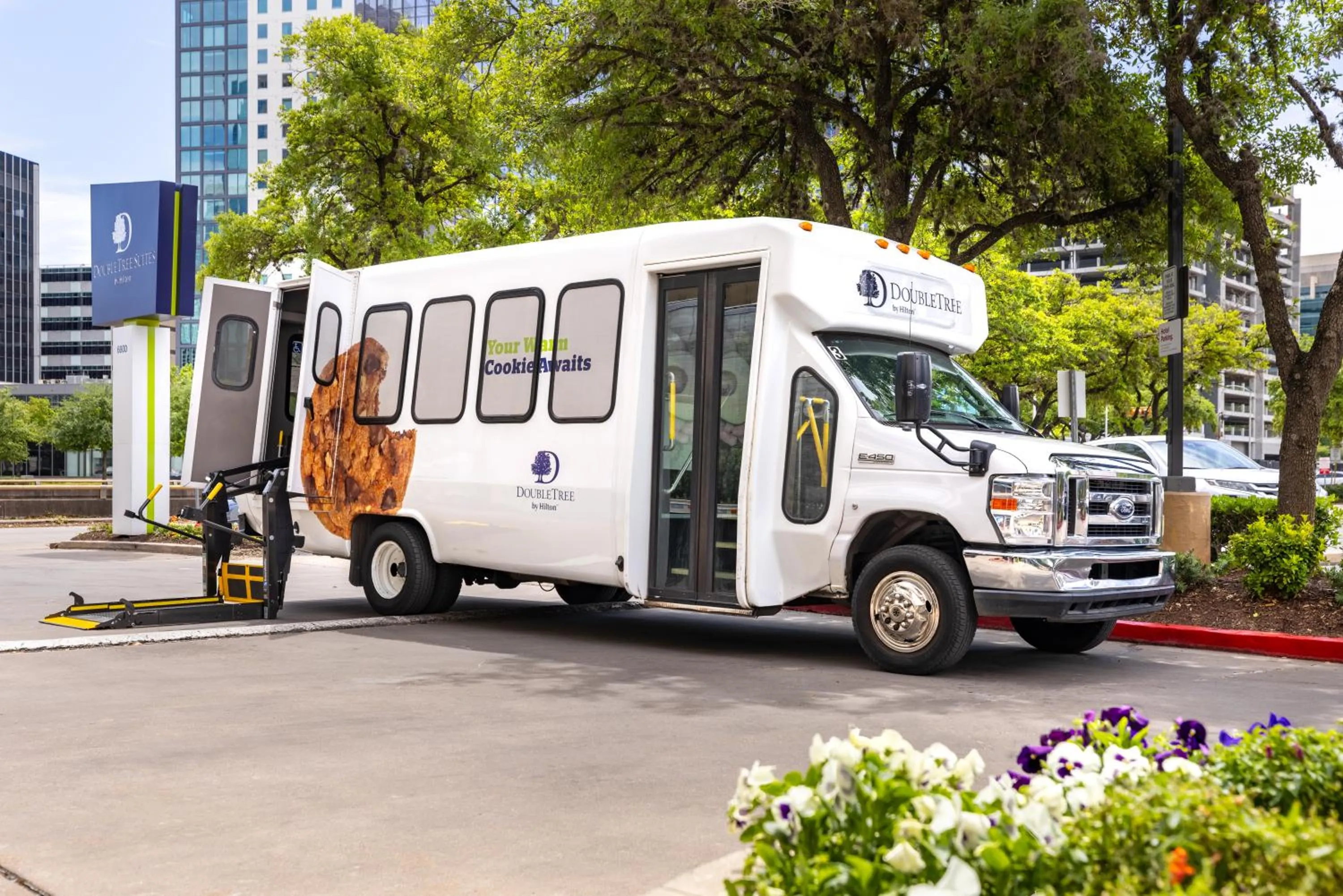 shuttle in DoubleTree by Hilton Houston Medical Center Hotel & Suites