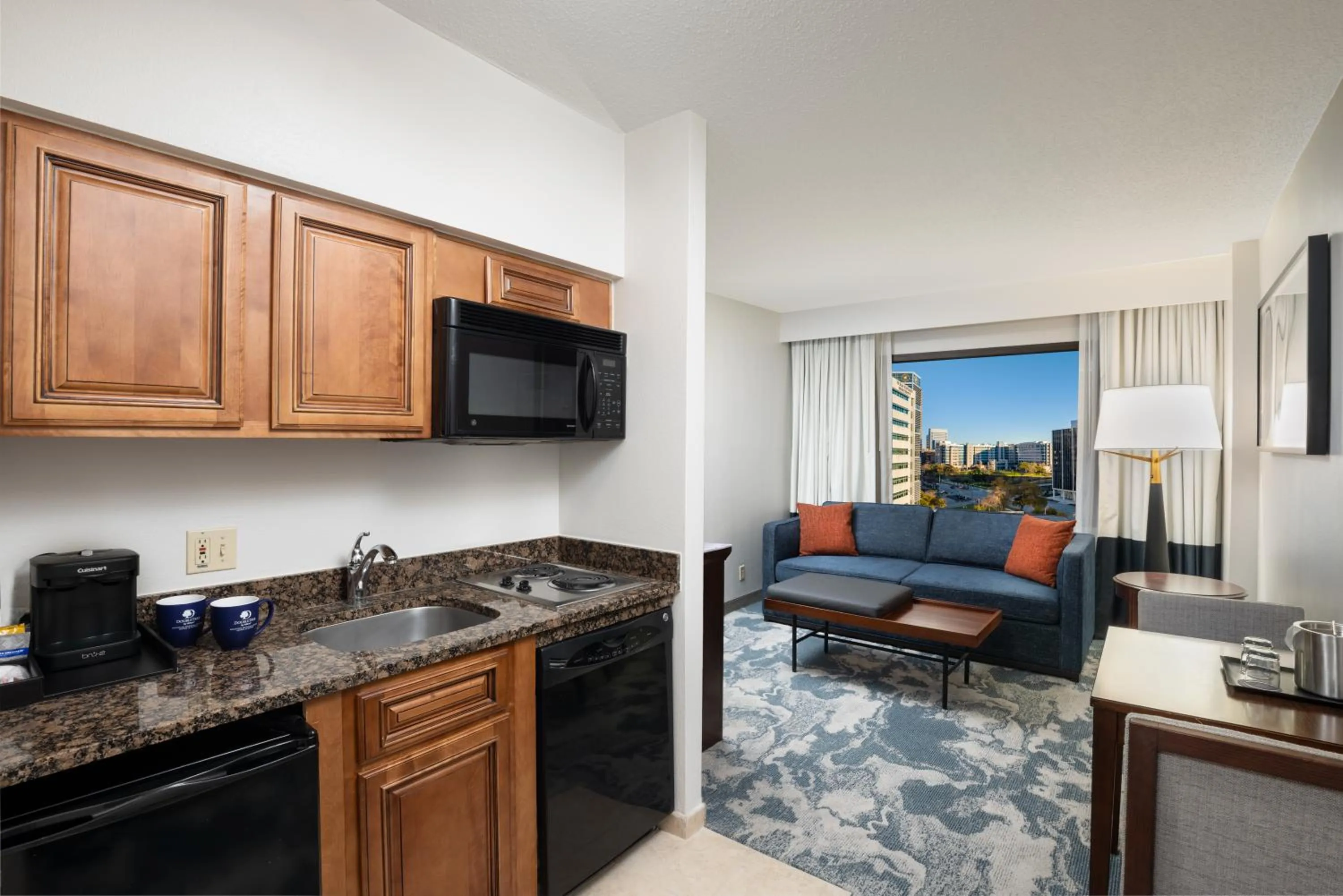 Kitchen or kitchenette in DoubleTree by Hilton Houston Medical Center Hotel & Suites