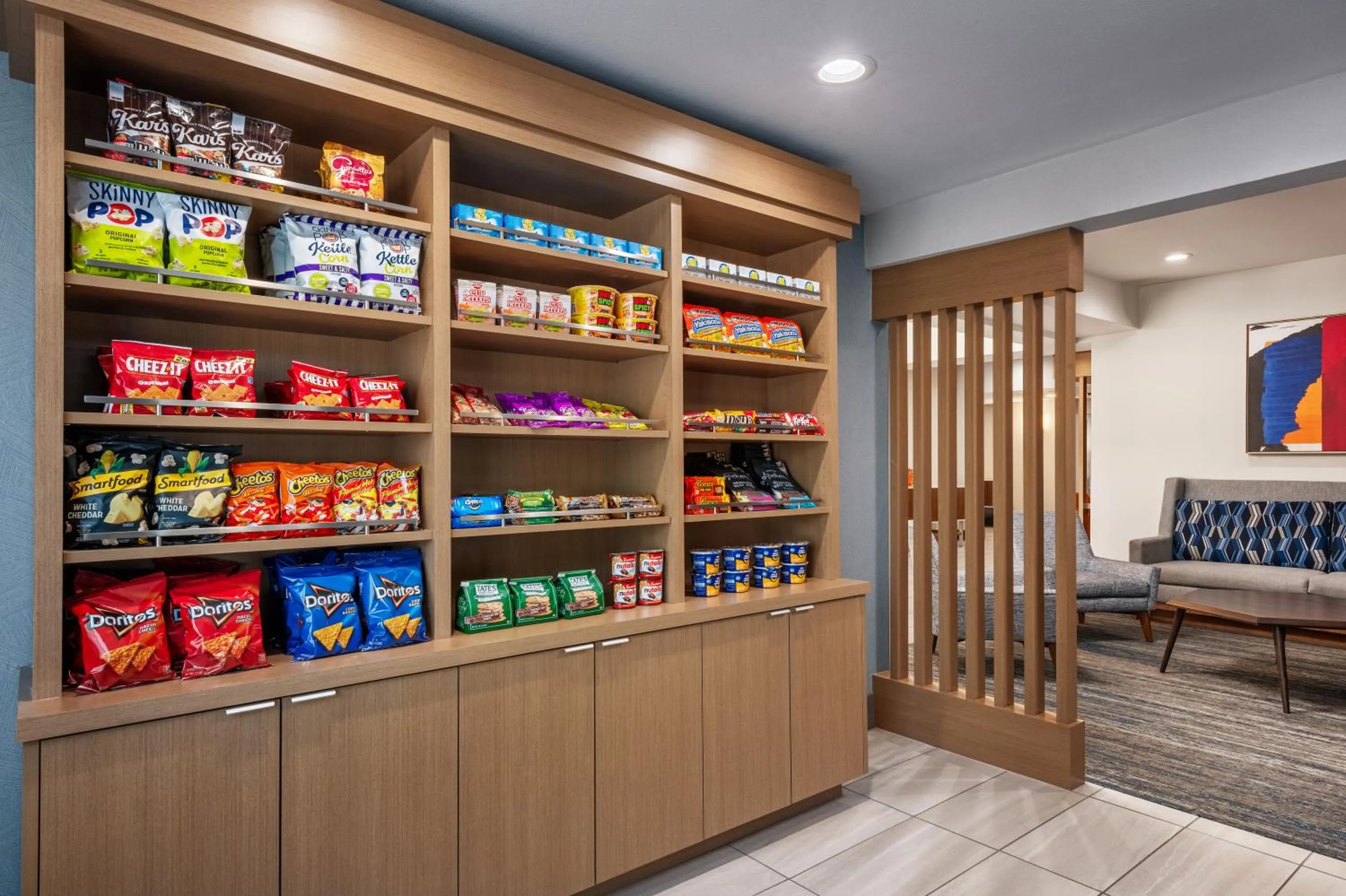 Food in Holiday Inn Express Fresno River Park Highway 41 by IHG