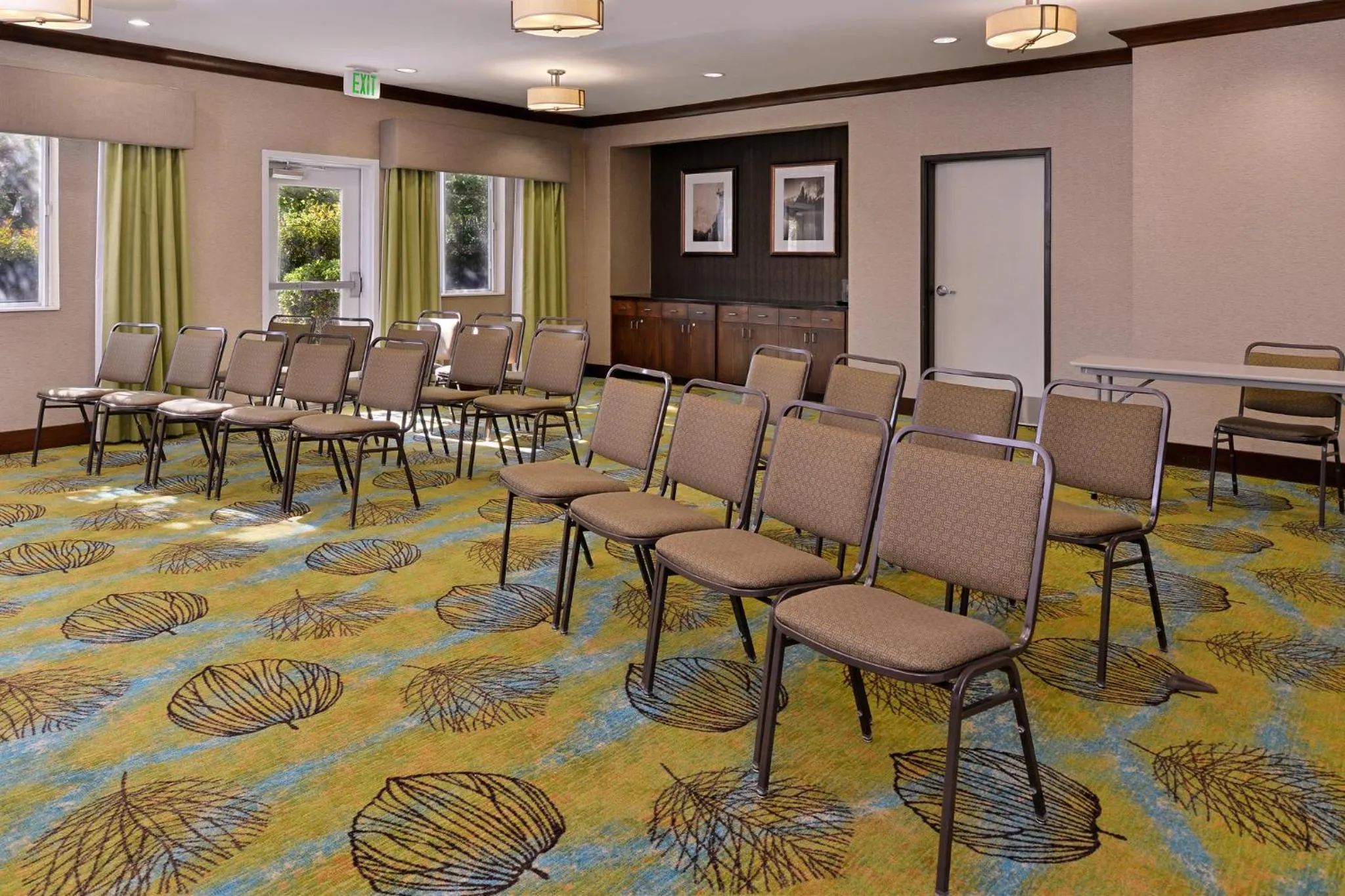 Meeting/conference room in Holiday Inn Express Fresno River Park Highway 41 by IHG