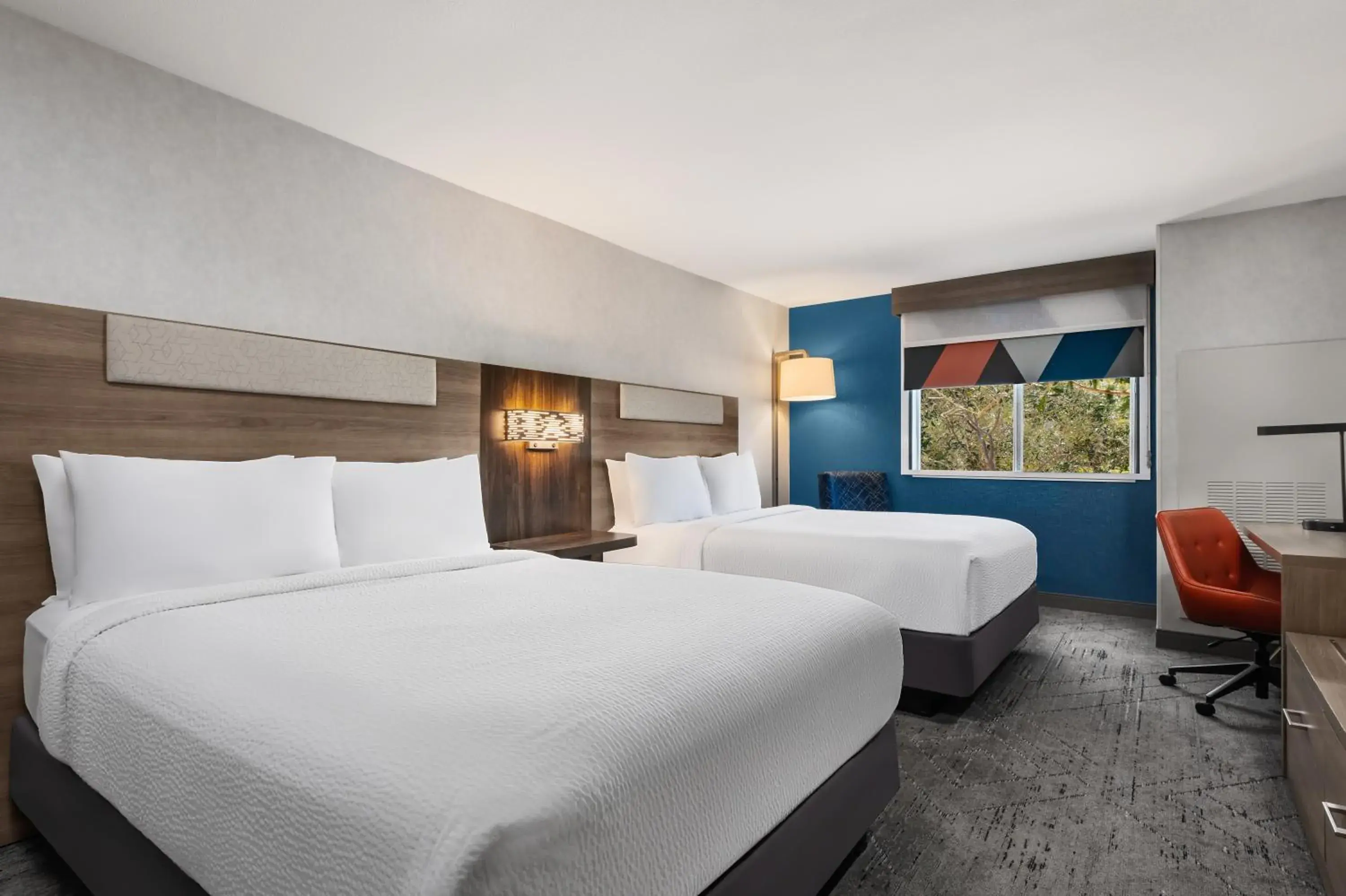Standard Queen Room with Two Queen Beds - Communications and Mobility Accessible in Holiday Inn Express Fresno River Park Highway 41 by IHG Standard Queen Room with Two Queen Beds - Communications and Mobility Accessible in Holiday Inn Express Fresno River Park Highway 41 by IHG