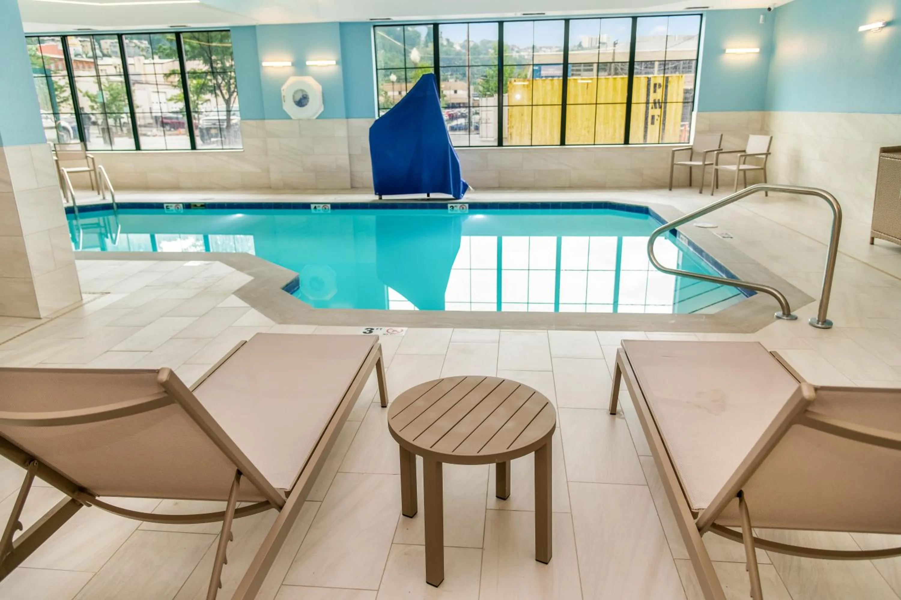 Pool view in Holiday Inn Express Hotel & Suites Pittsburgh-South Side by IHG