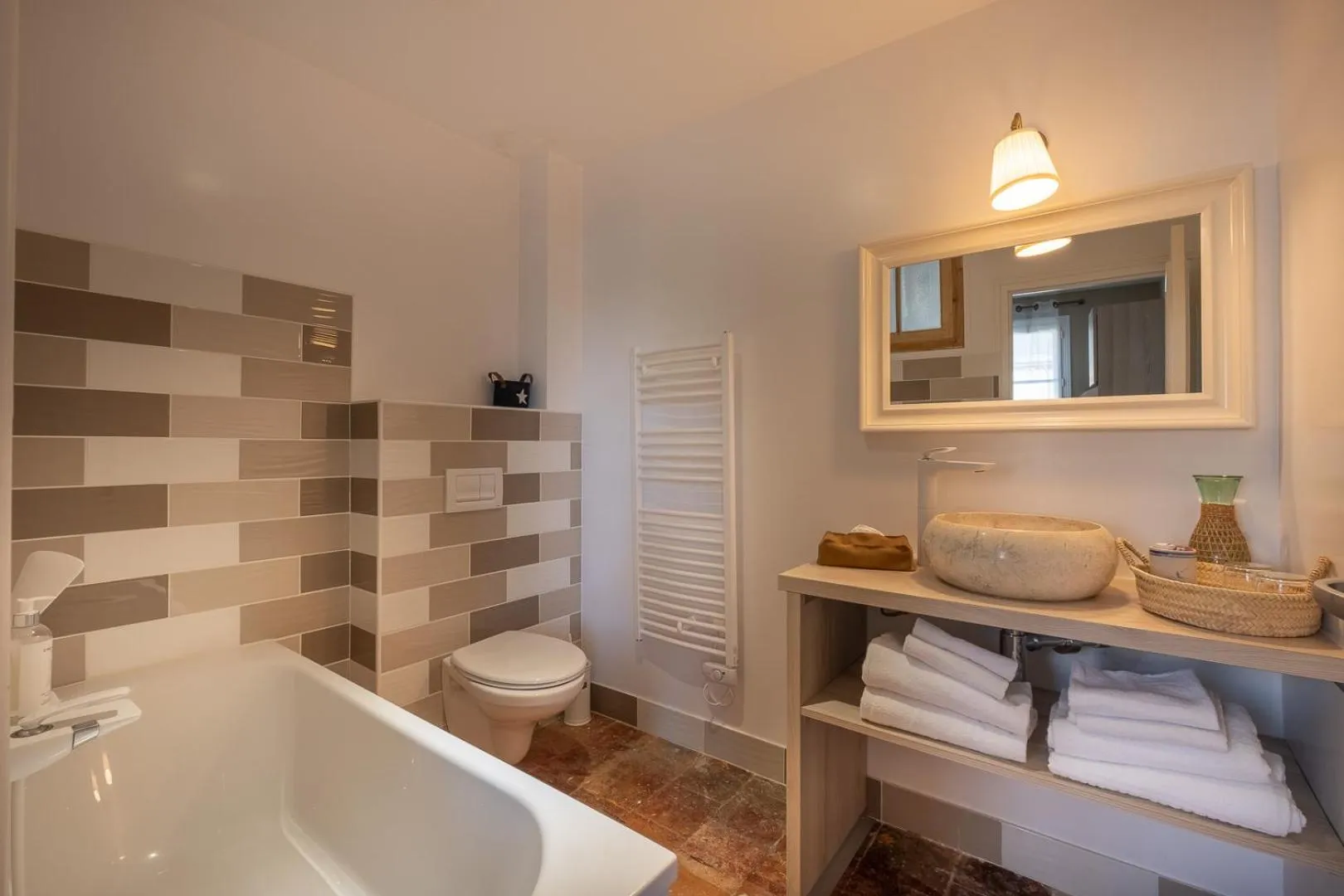 Bathroom in La Marine de Loire Hôtel & Spa