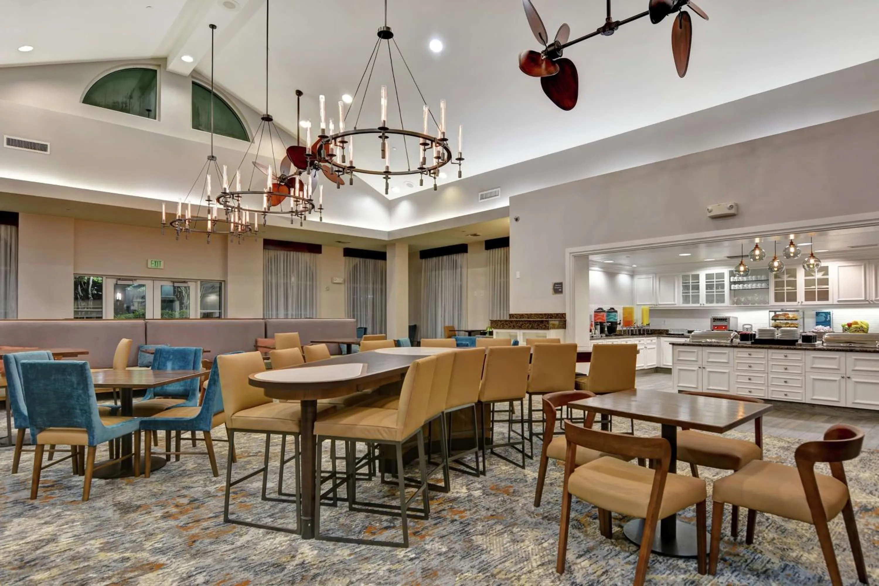 Dining area in Homewood Suites by Hilton Lake Buena Vista Orlando - Newly Renovated!