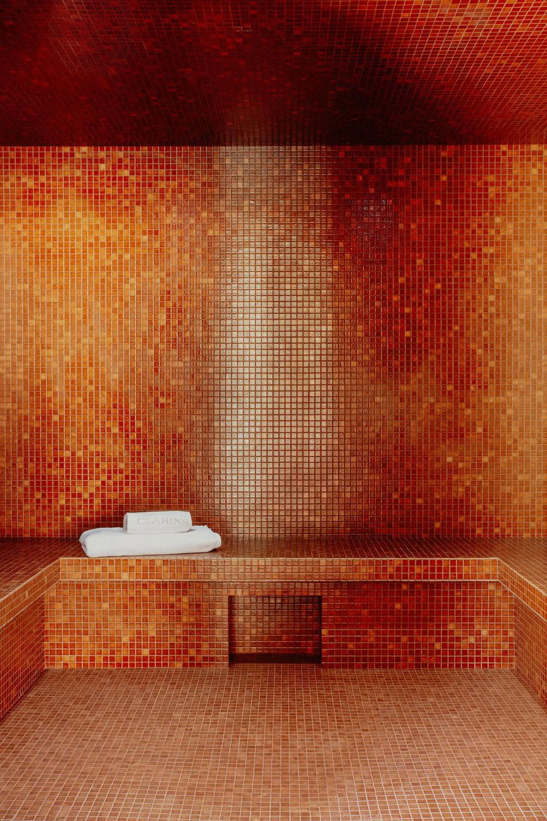 Steam room in Le Mas Candille