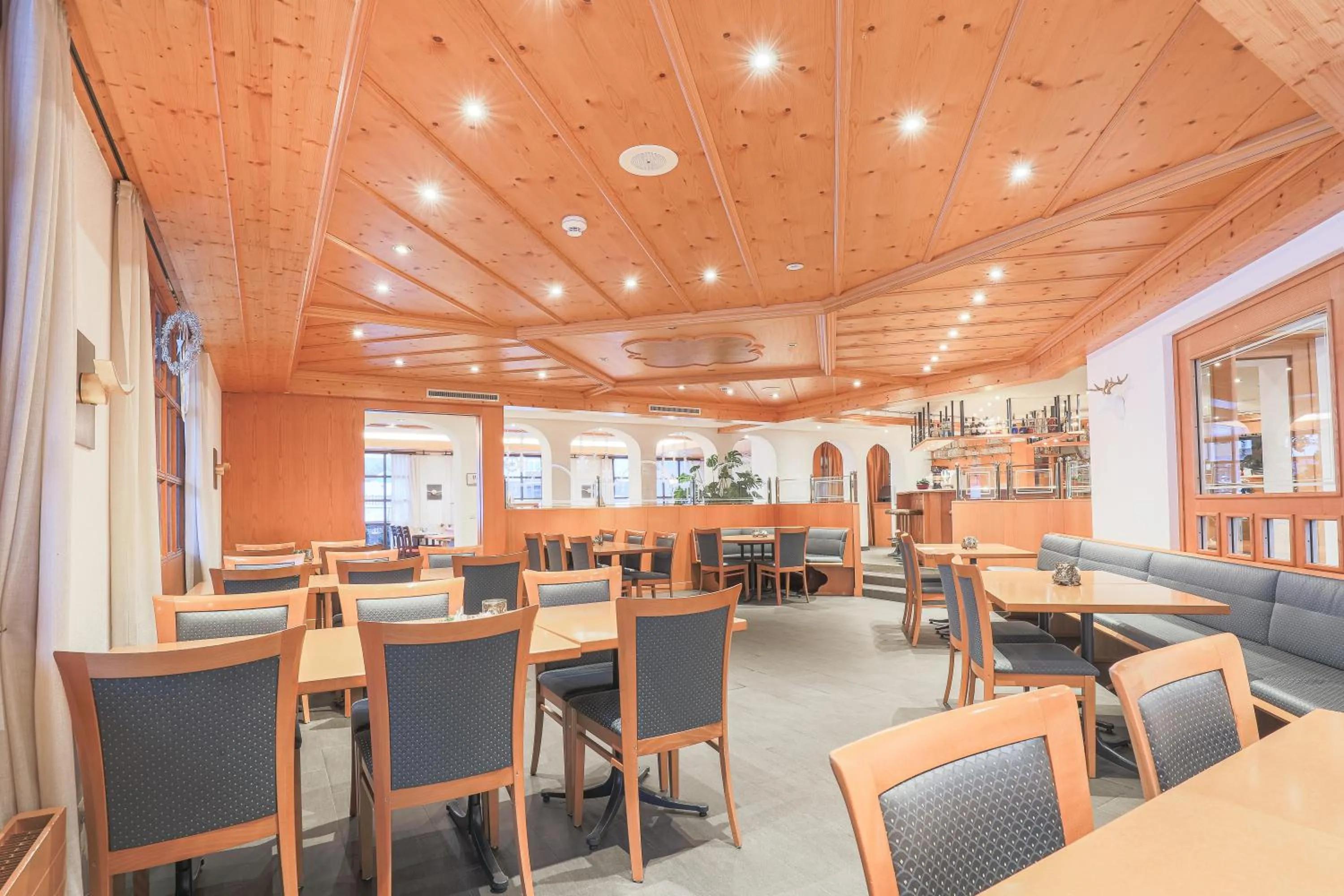 Restaurant/places to eat in Hotel Alpin Superior