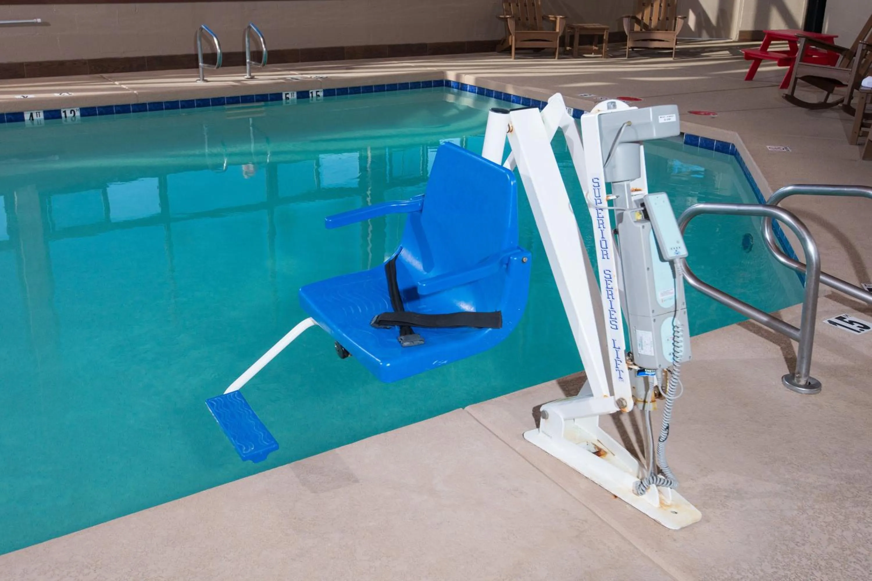 Swimming pool in Grand Canyon Hotel & Suites