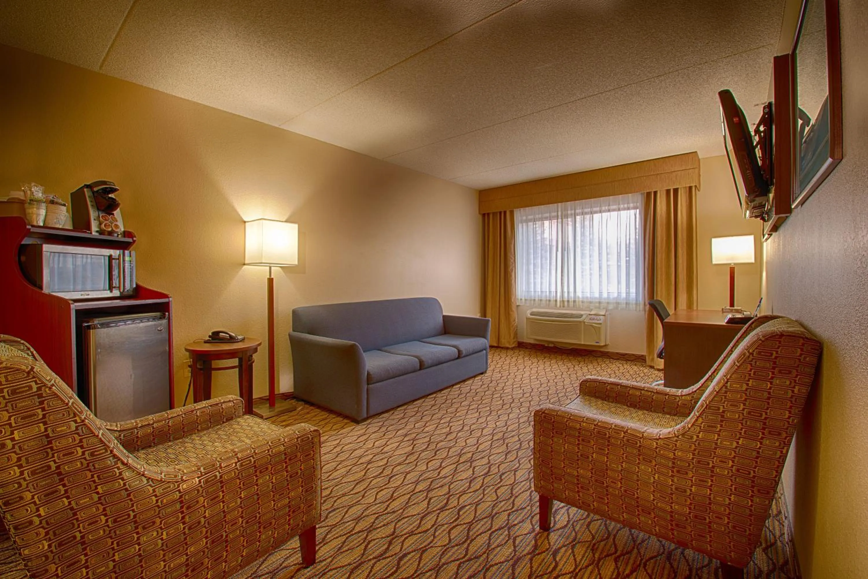 Photo of the whole room in Grand Canyon Hotel & Suites