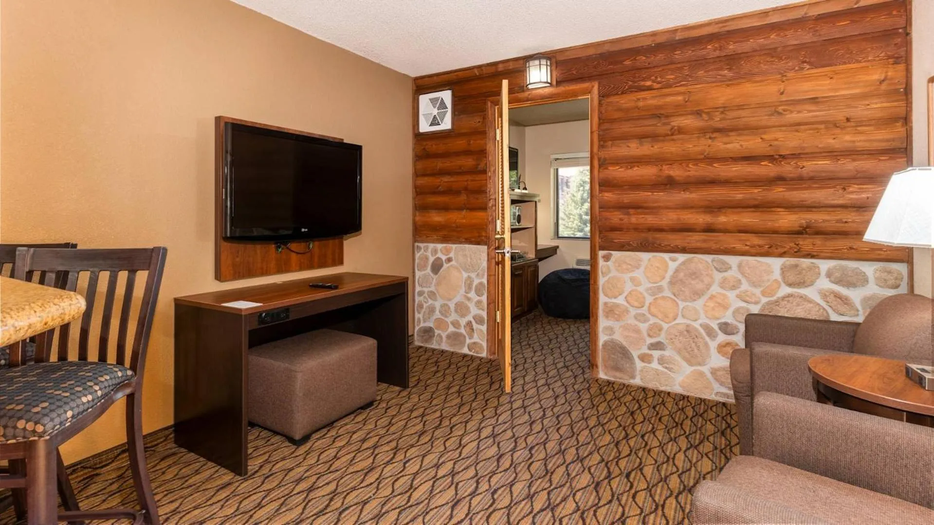 Grand Canyon Hotel & Suites