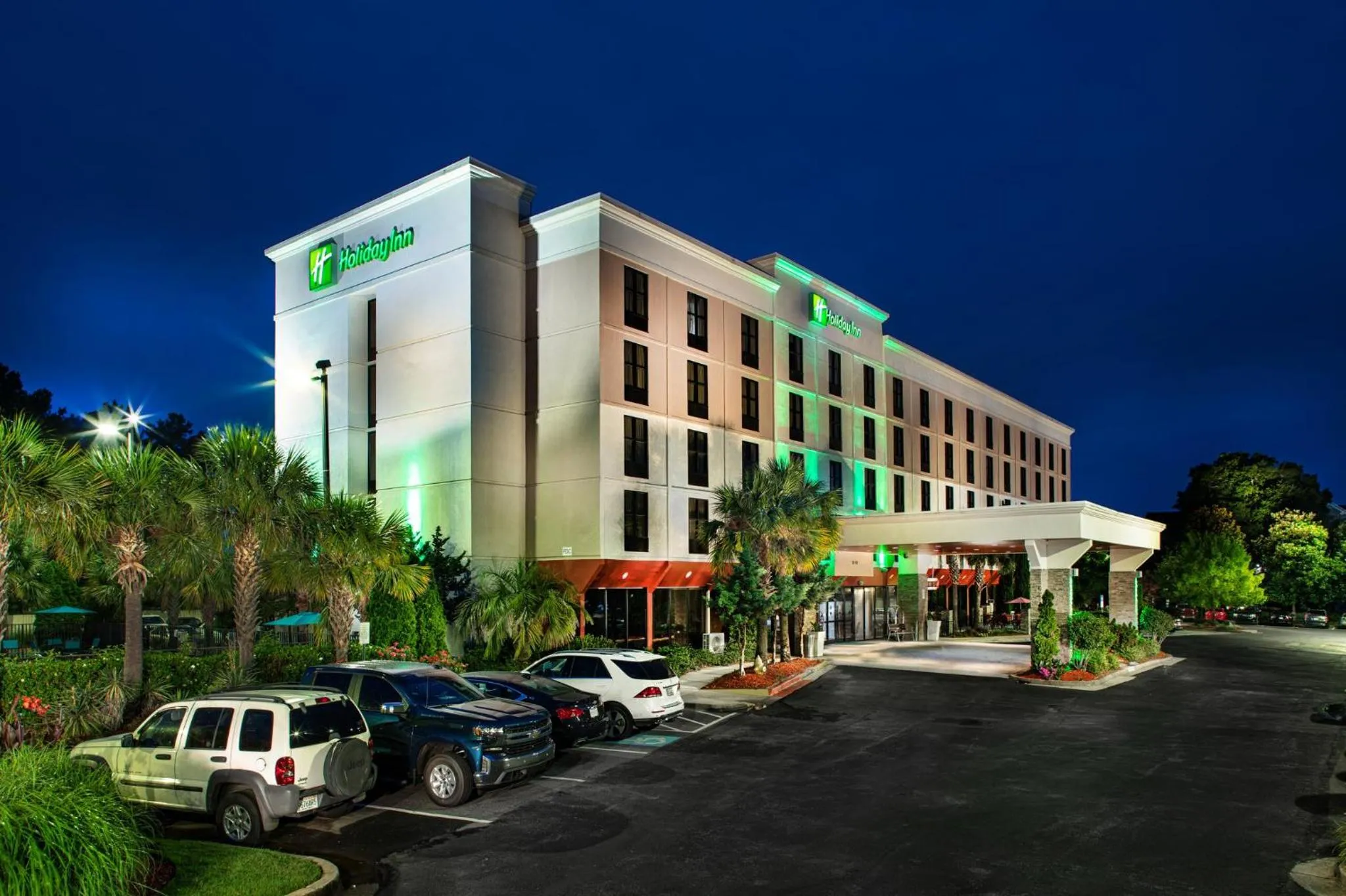 Property building in Holiday Inn Hotel Atlanta-Tucker, a Full Service Hotel